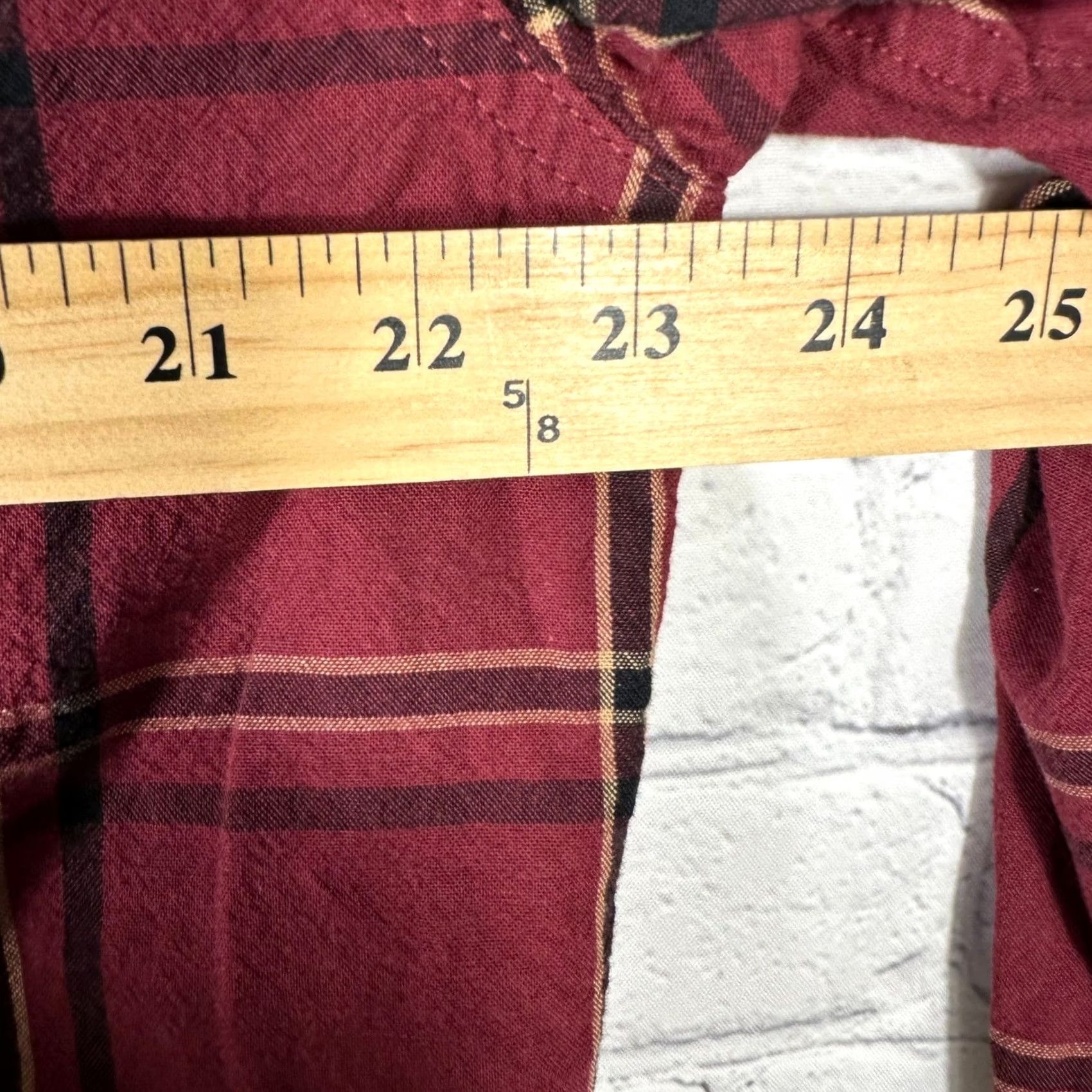 Carhartt Carhartt Mens Plaid Button-Down Shirt Red Black TW4447-M Medium Size US M / EU 48-50 / 2 - 6 Thumbnail