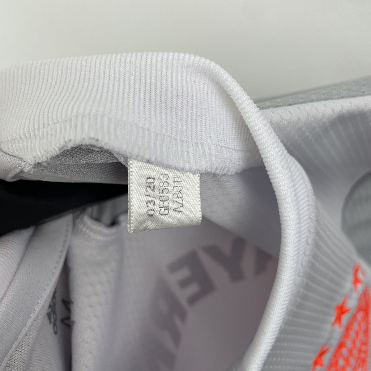Adidas Bayern Munich Away Adidas Jersey Shirt Men 2020/2021 Size US M / EU 48-50 / 2 - 16 Thumbnail