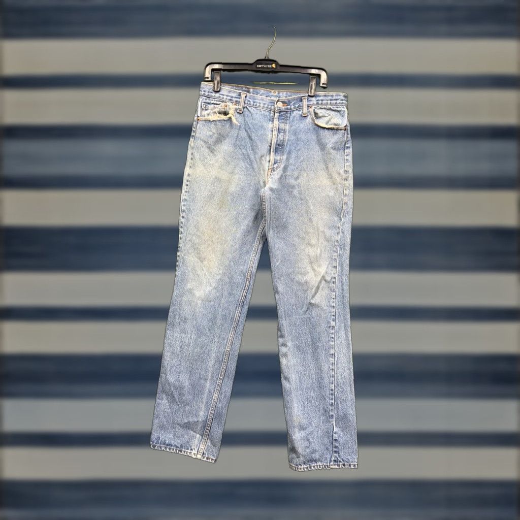 Levi's VINTAGE Levis Jeans Mens 32x32 Blue Straight Leg High Rise Button Fly Distressed Denim Size US 32 / EU 48 - 1 Thumbnail
