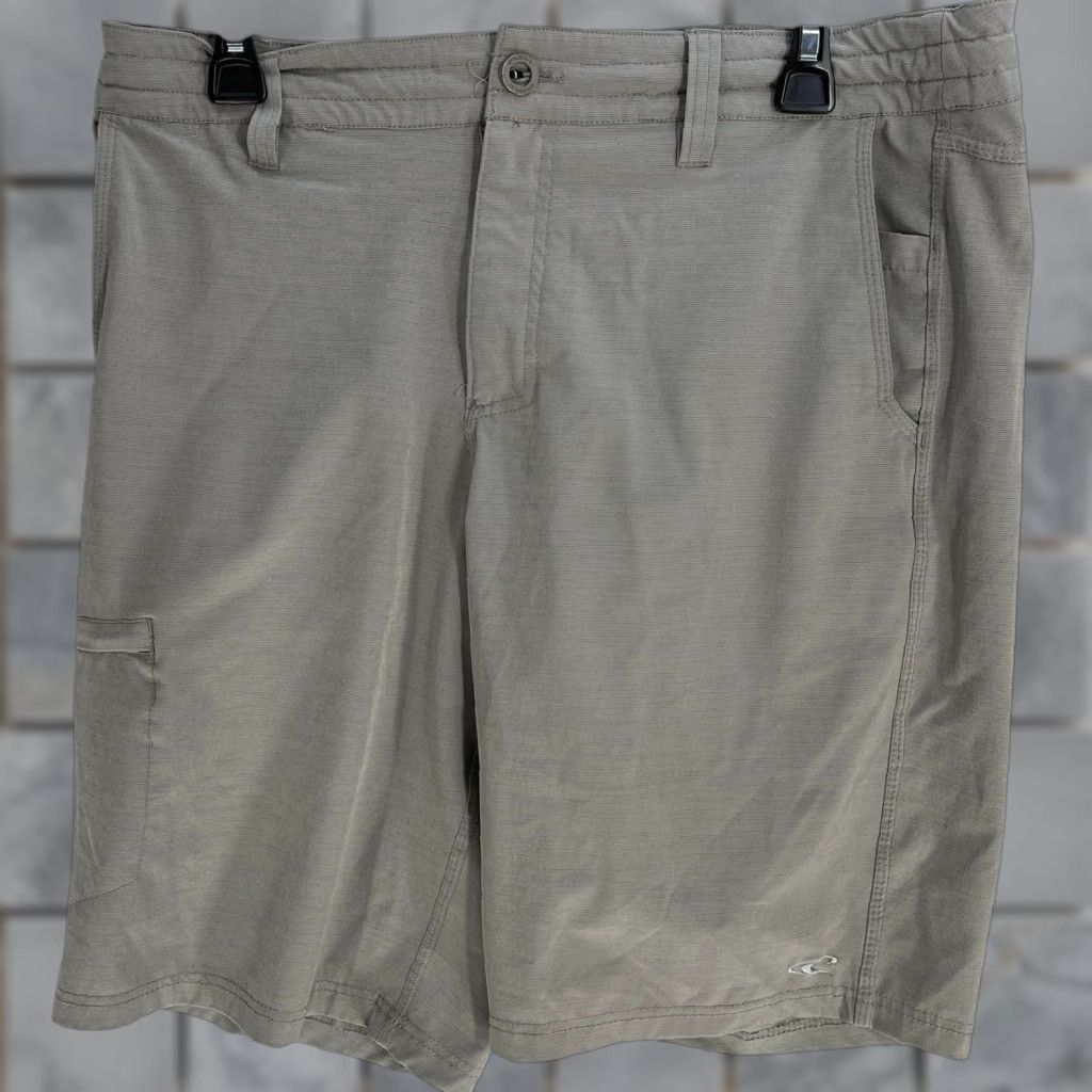 O'Neill ONeill Crossover Shorts Gray Size 32 Men's Regular Waist 34 Polyester Blend Pockets Lightweight Inseam 10" Outdoor Gorpcore 90s Y2K Grunge Size US 32 / EU 48 - 1 Thumbnail