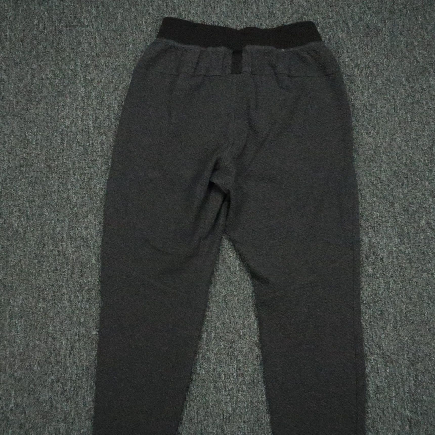 Lululemon Lululemon Pants Mens Small Gray At Ease Jogger Tapered Pockets Stretch Size US 29 - 4 Thumbnail