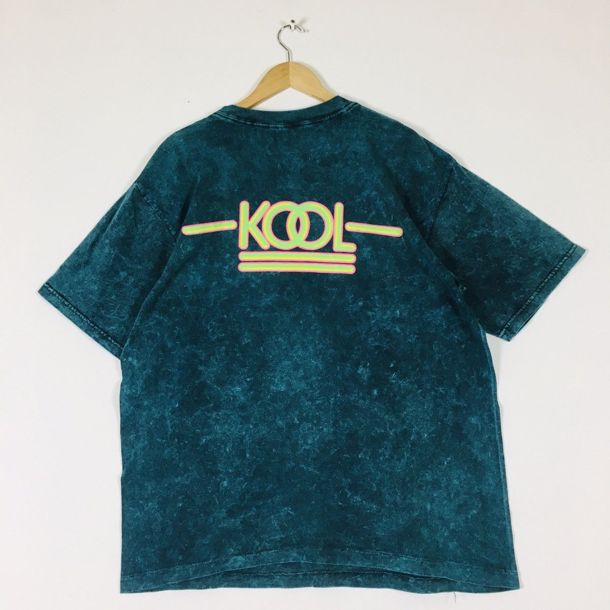 Vintage Rare Vintage Kool Cigarettes Neon Dye Tee Size US L / EU 52-54 / 3 - 1 Thumbnail