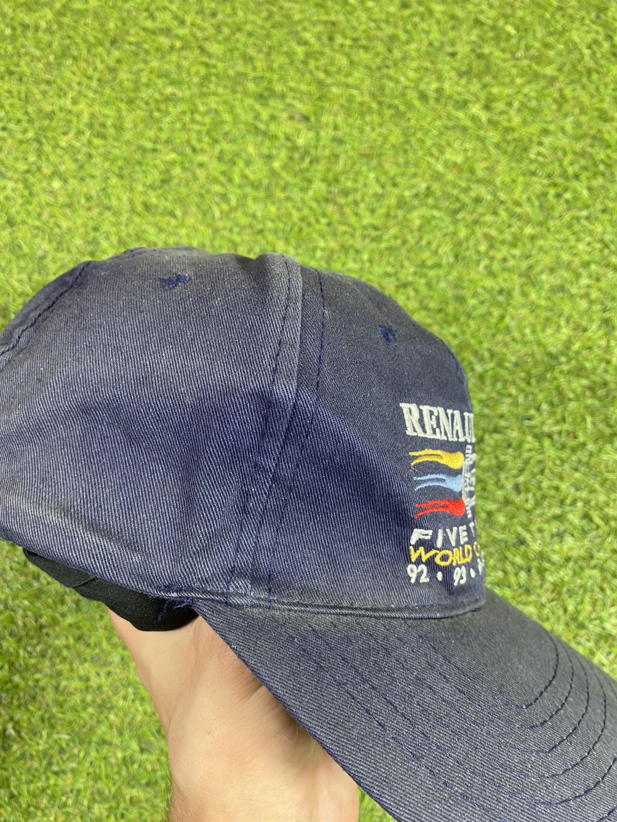 Formula 1 Vintage 90s Renault F1 cap sun faded streetwear big logo Size ONE SIZE - 2 Thumbnail