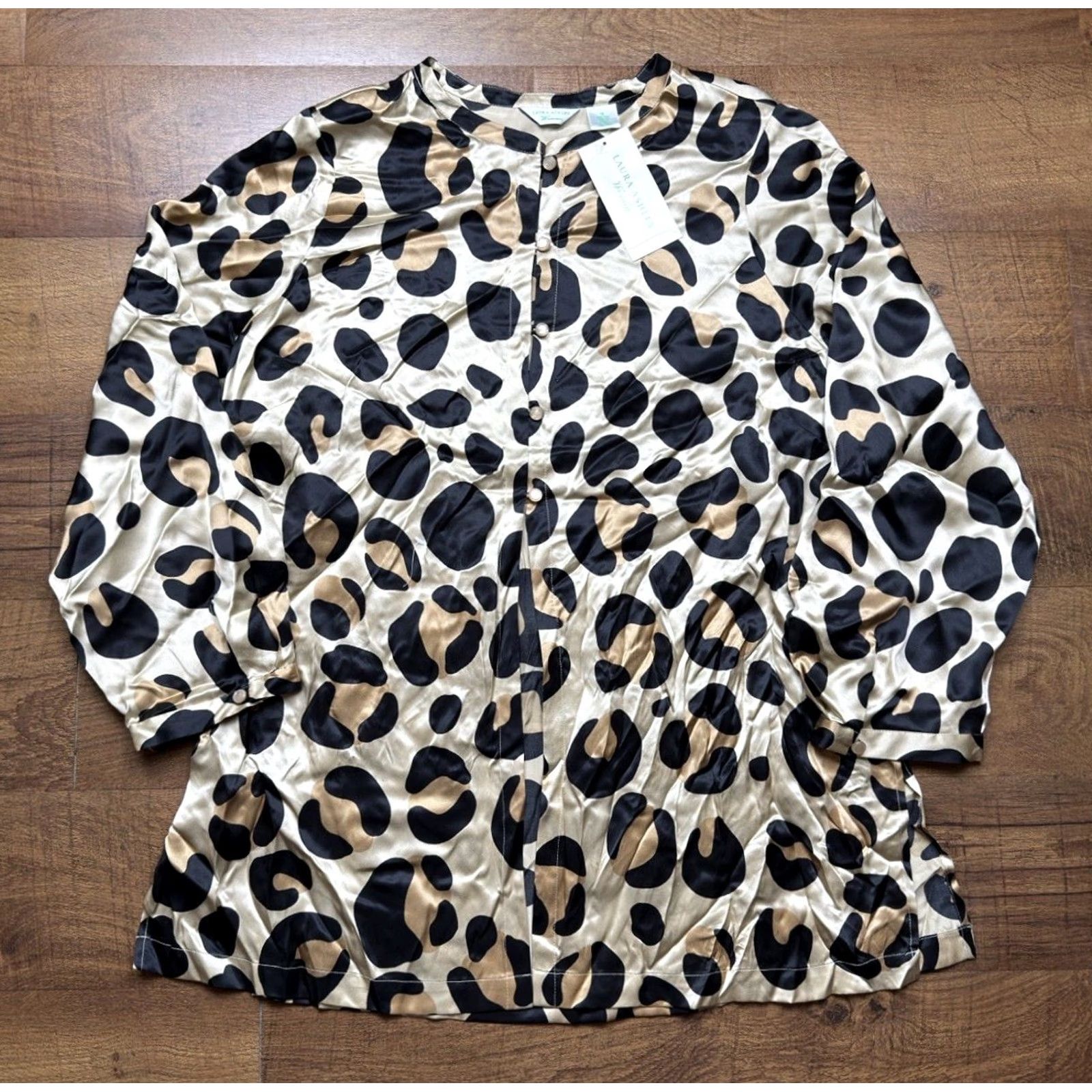 Laura Ashley NWT Laura Ashley Silk Leopard Print Button Blouse Top 1X Women’s Blouse Tunic Buttoned Embroidered Leopard Theme Multicolor Silk 100% NWT Size XL / US 12-14 / IT 48-50 - 2 Thumbnail