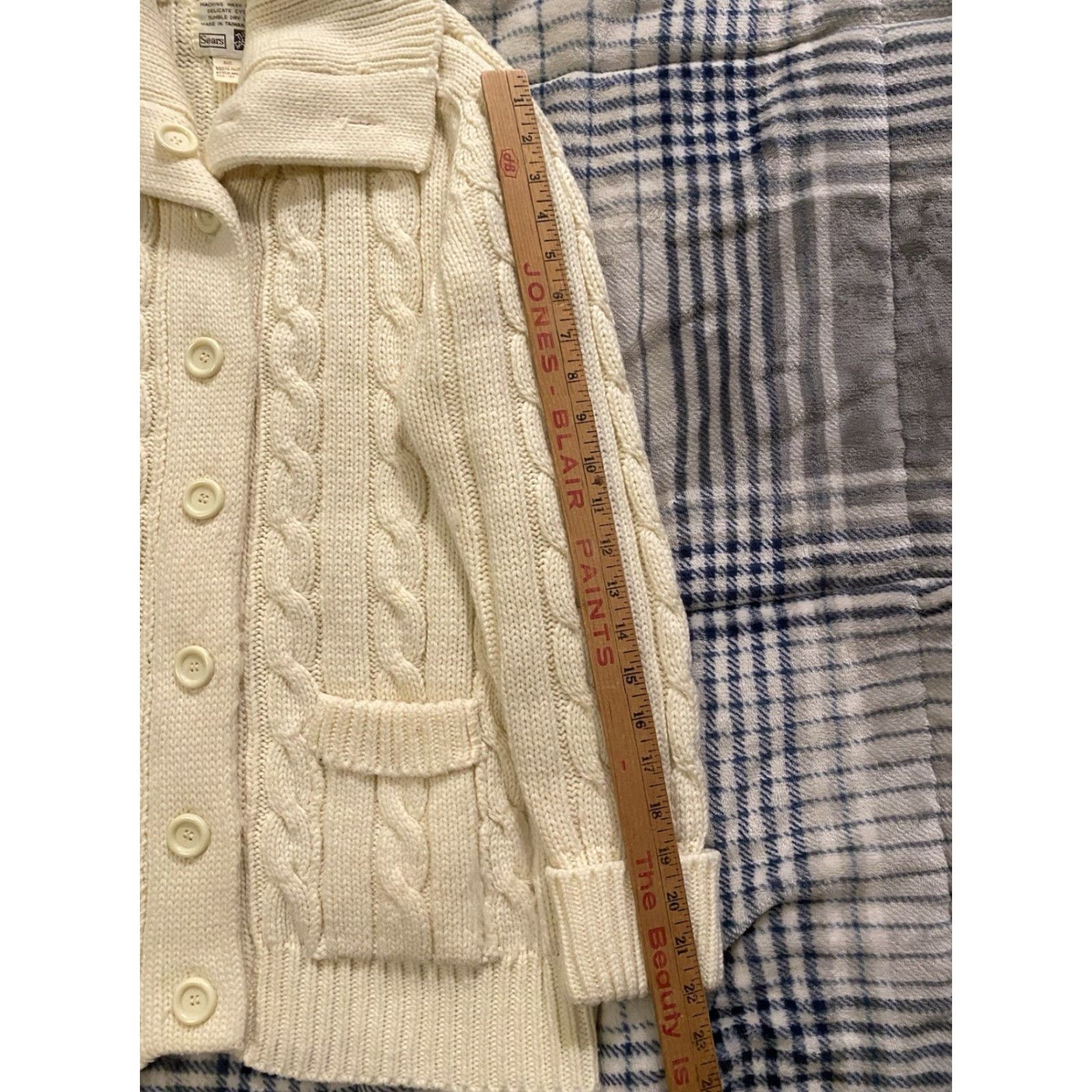 Sears VINTAGE Sears Cardigan Woman's Cable Knit Fisherman Shawl Collar Medium 1970s Ivory M Regular Casual Arts & Crafts Size M / US 6-8 / IT 42-44 - 5 Thumbnail