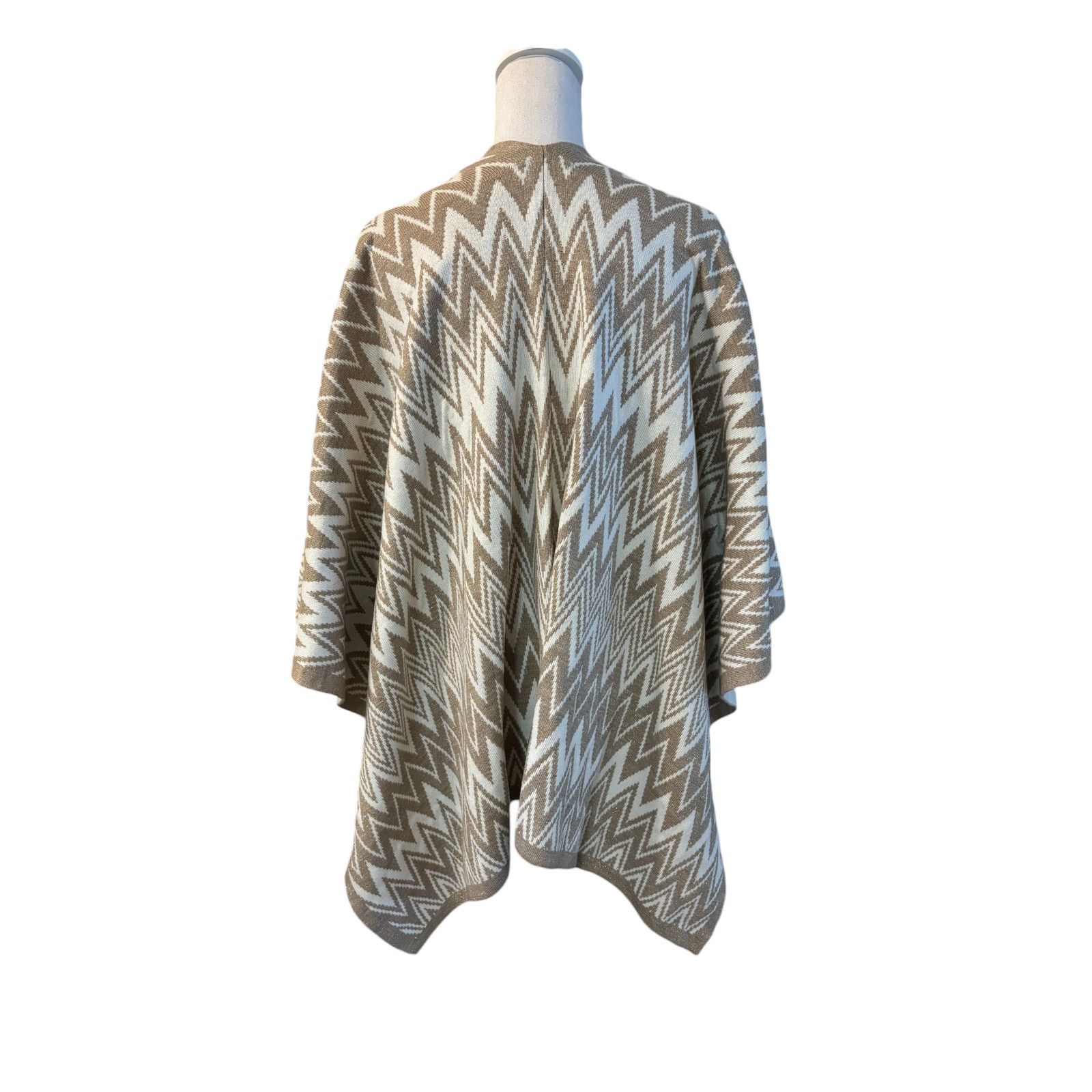 Calvin Klein Calvin Klein Cape Women One Size Tan Glitter Sparkle Poncho Size ONE SIZE - 2 Thumbnail