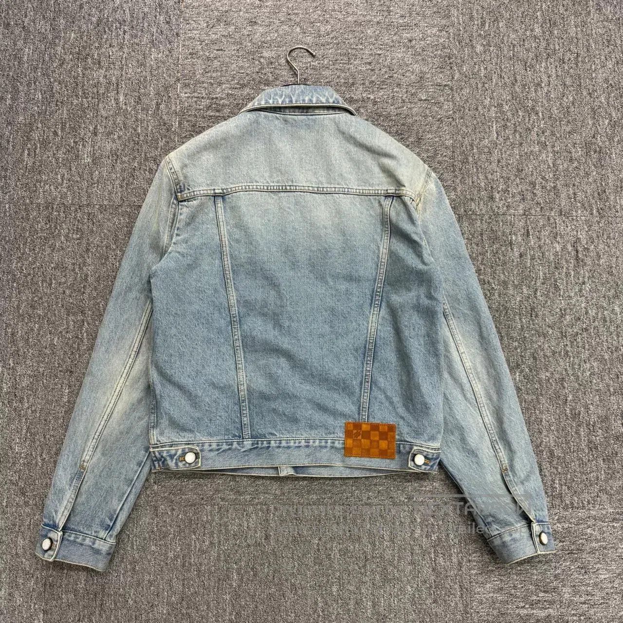 Louis Vuitton louis vuitton embroidered vintage denim jacket. Size US M / EU 48-50 / 2 - 2 Thumbnail
