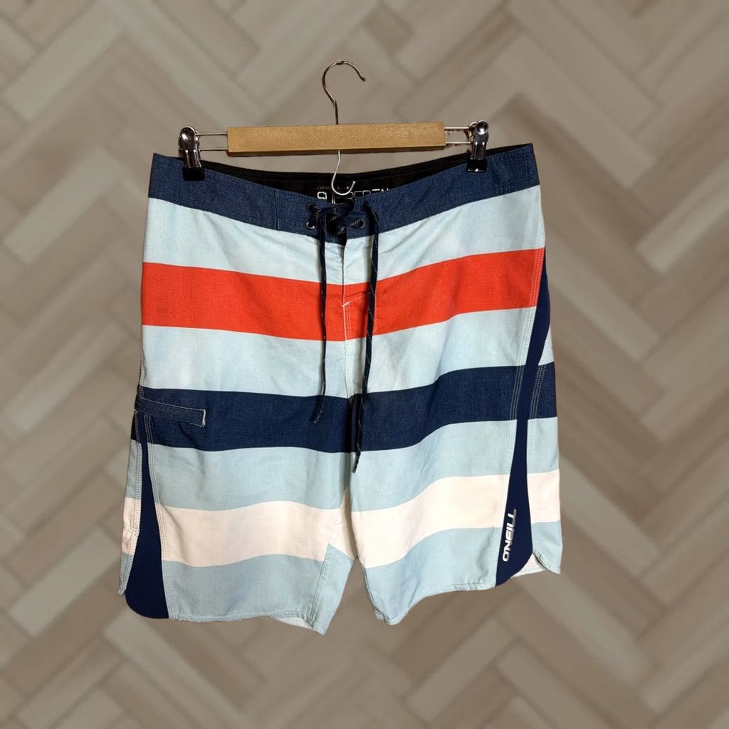 O'Neill O'Neill Mens Board Shorts Striped Blue Red 32 Pocket Zip EUC Surf Beach Comfort Lifeguard / Recreational / 32 Mens Beach Size US 32 / EU 48 - 1 Thumbnail