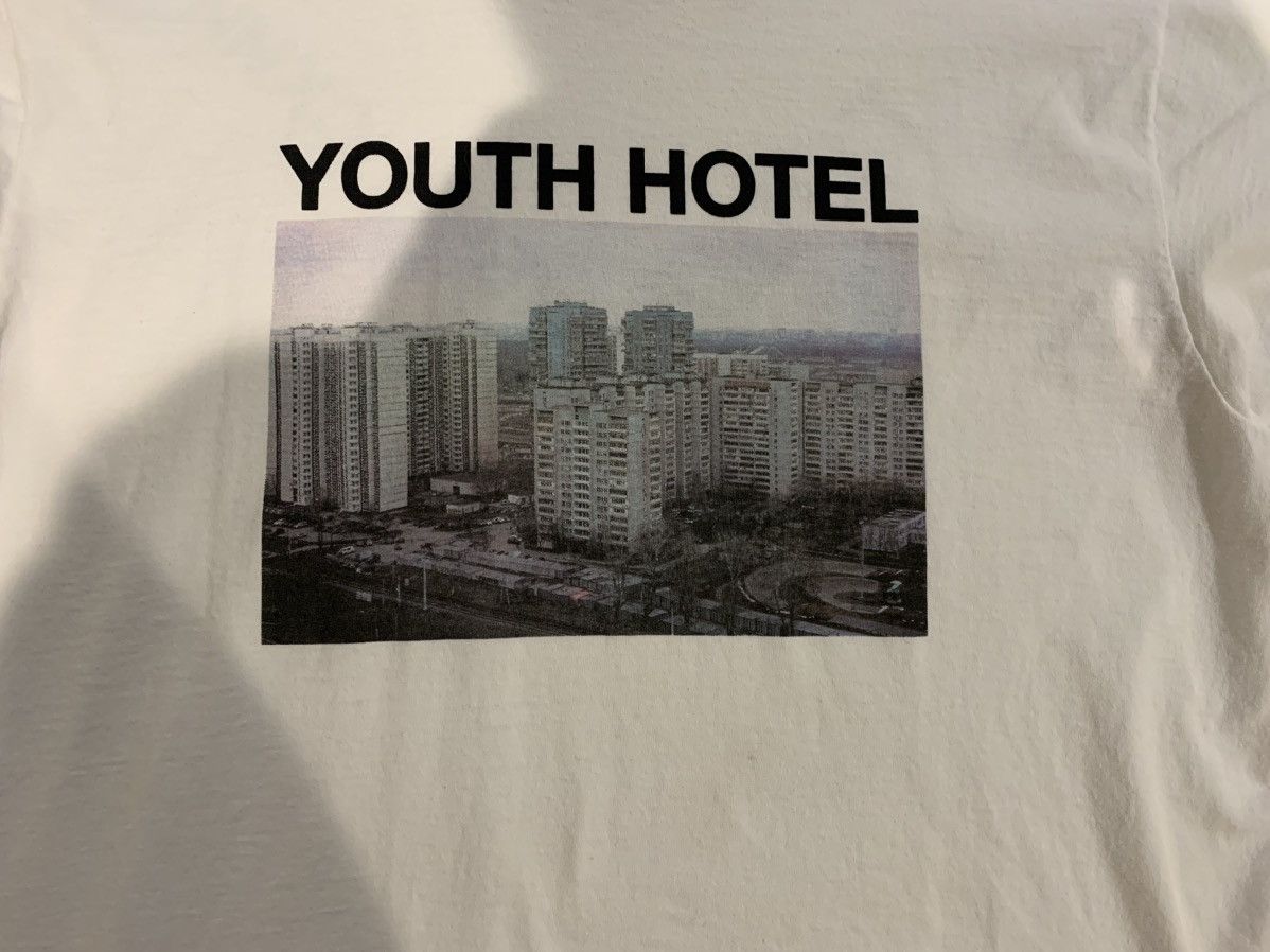 032c × Gosha Rubchinskiy Gosha Rubchinskiy x 032c YOUTH HOTEL Longsleeve sz L Size US L / EU 52-54 / 3 - 6 Thumbnail