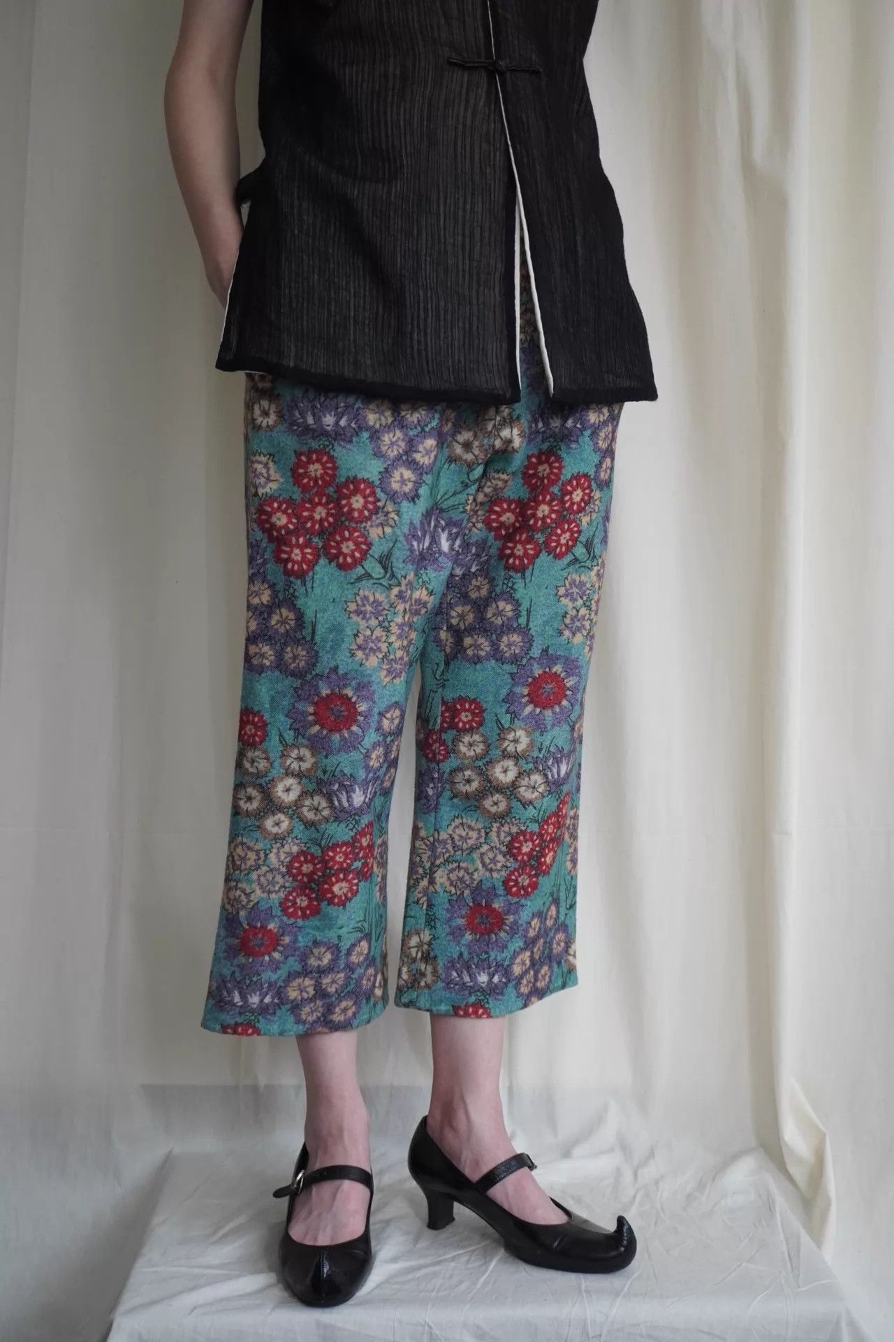 Yohji Yamamoto Yohji Yamamoto 04aw Ethnic Flower Print Wide 7/8 Pants Size 26" / US 2 / IT 38 - 6 Thumbnail