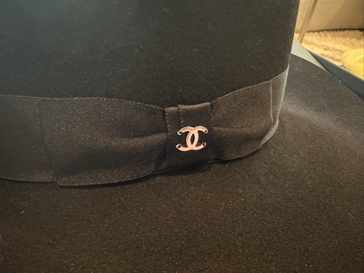 Chanel Authentic Chanel 21B Rabbit Hair Hat size M Size ONE SIZE - 4 Thumbnail