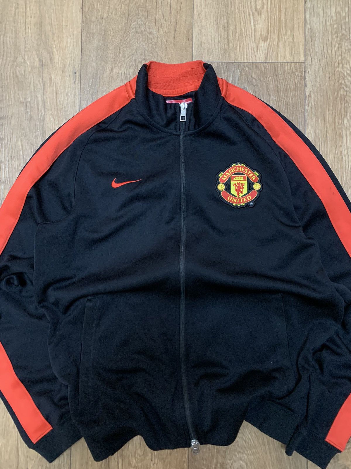 Nike Vintage Nike Manchester United windbreaker light jacket 90s Size US M / EU 48-50 / 2 - 5 Thumbnail