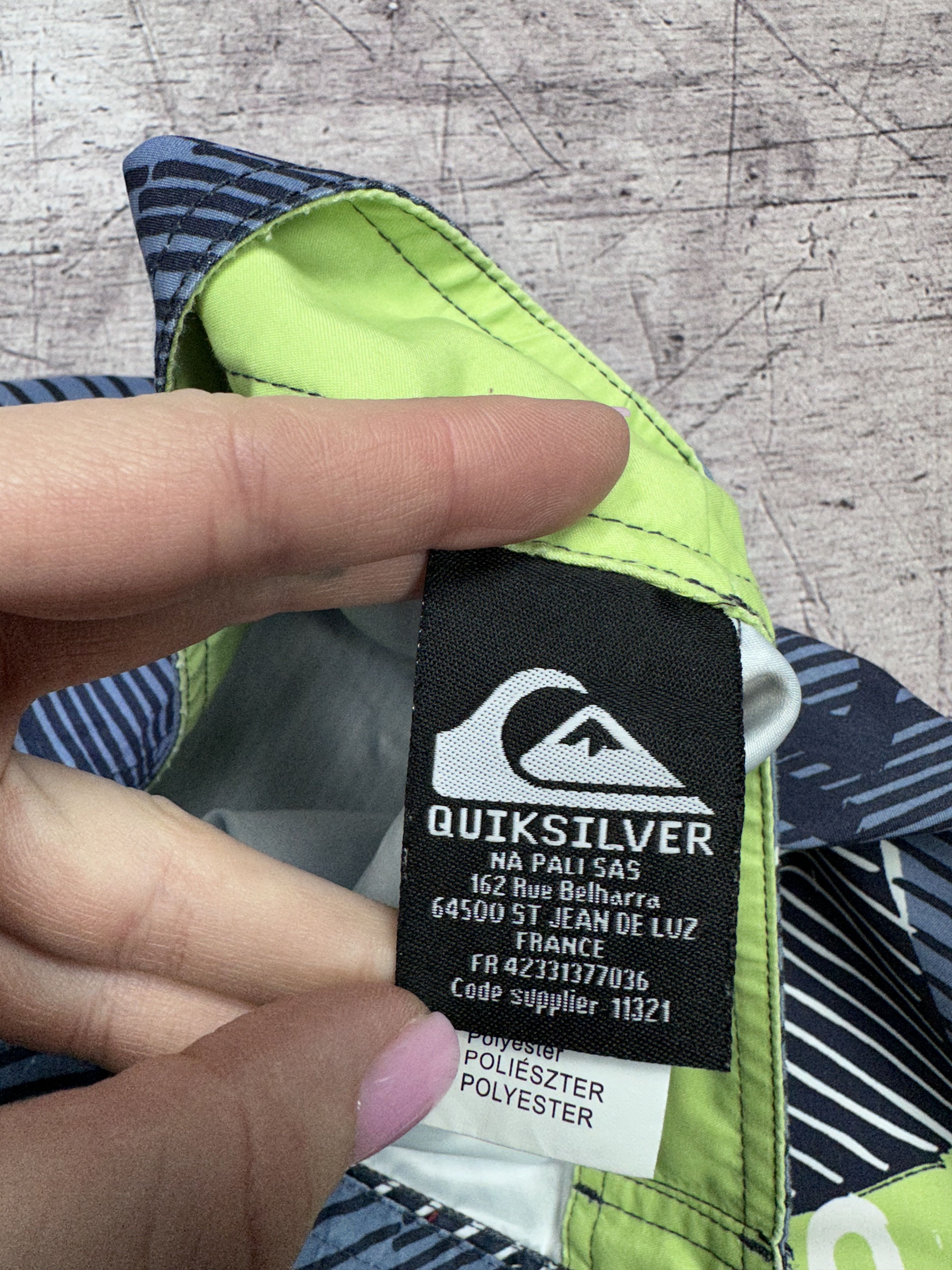 Quiksilver Quiksilver Vintage Mens Surf Style Swimming Shorts Size US 36 / EU 52 - 5 Thumbnail