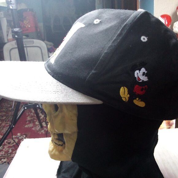 Disney × Drew Pearson × Vintage Vintage Drew Pearson Mickey Mouse Blockhead Snap Hat Cap Size ONE SIZE - 2 Thumbnail