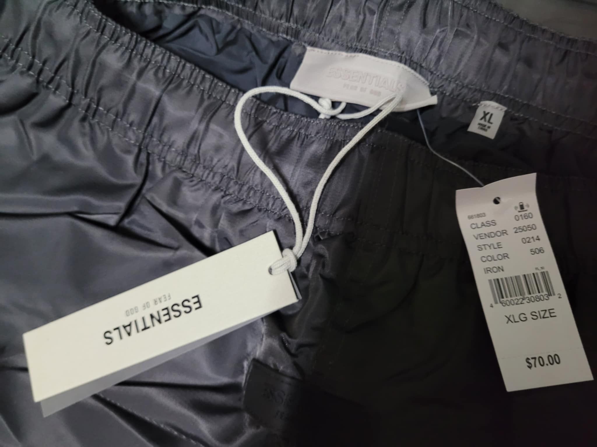 Fear of God Sz XL Fear of God Essentials Running Short IRON SS22 Size US 38 / EU 54 - 5 Thumbnail