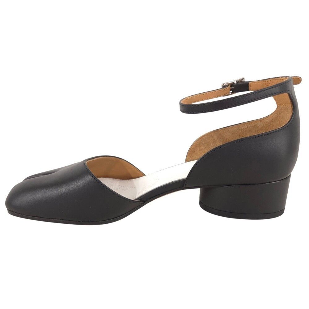 Maison Margiela Maison Margiela Tabi Pumps US 6 EU 36 Womens Black Leather Size US 6 / IT 36 - 6 Thumbnail