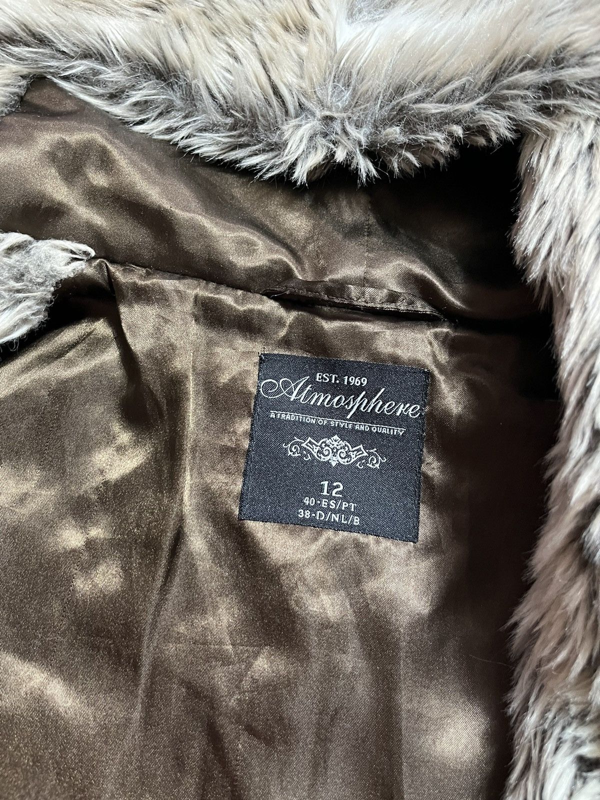 If Six Was Nine × Japanese Brand × Vintage Woman’s Y2K Hype Japanese Brand Fur Faux Vest Size M / US 6-8 / IT 42-44 - 8 Thumbnail