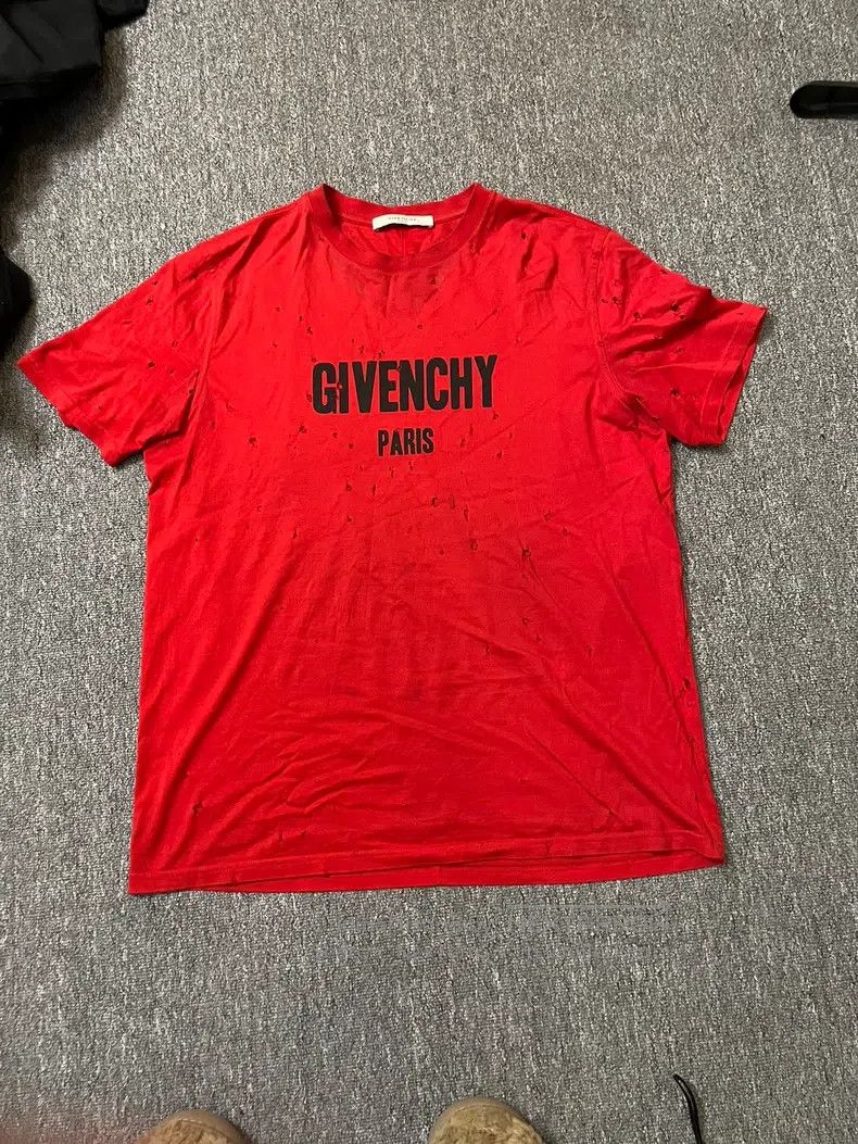 Givenchy Givenchy Ripped Short Sleeve Size US L / EU 52-54 / 3 - 1 Thumbnail
