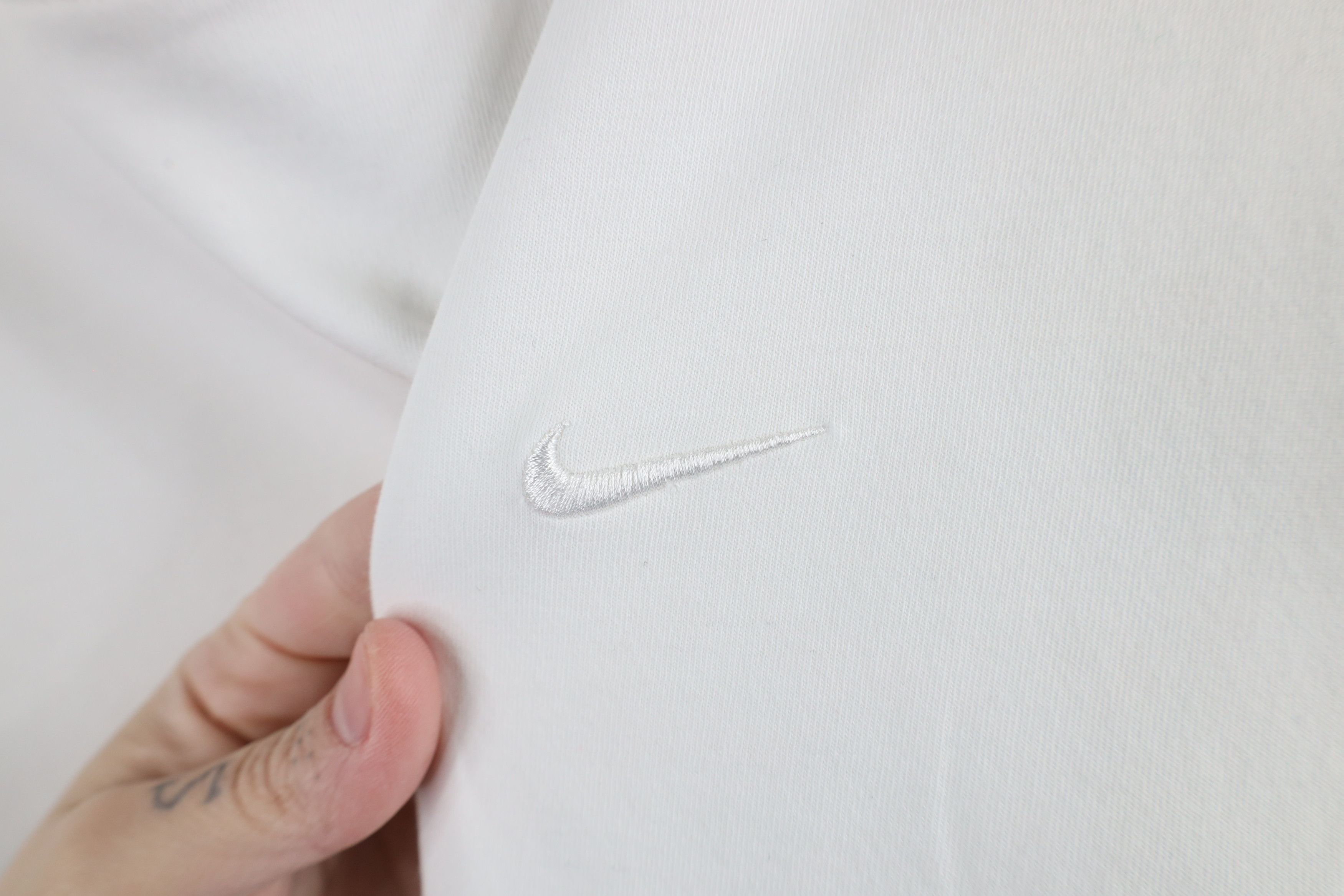 Nike × Vintage Vintage Y2K Nike Scott Mini Swoosh Essential T-Shirt White Size US XL / EU 56 / 4 - 4 Thumbnail