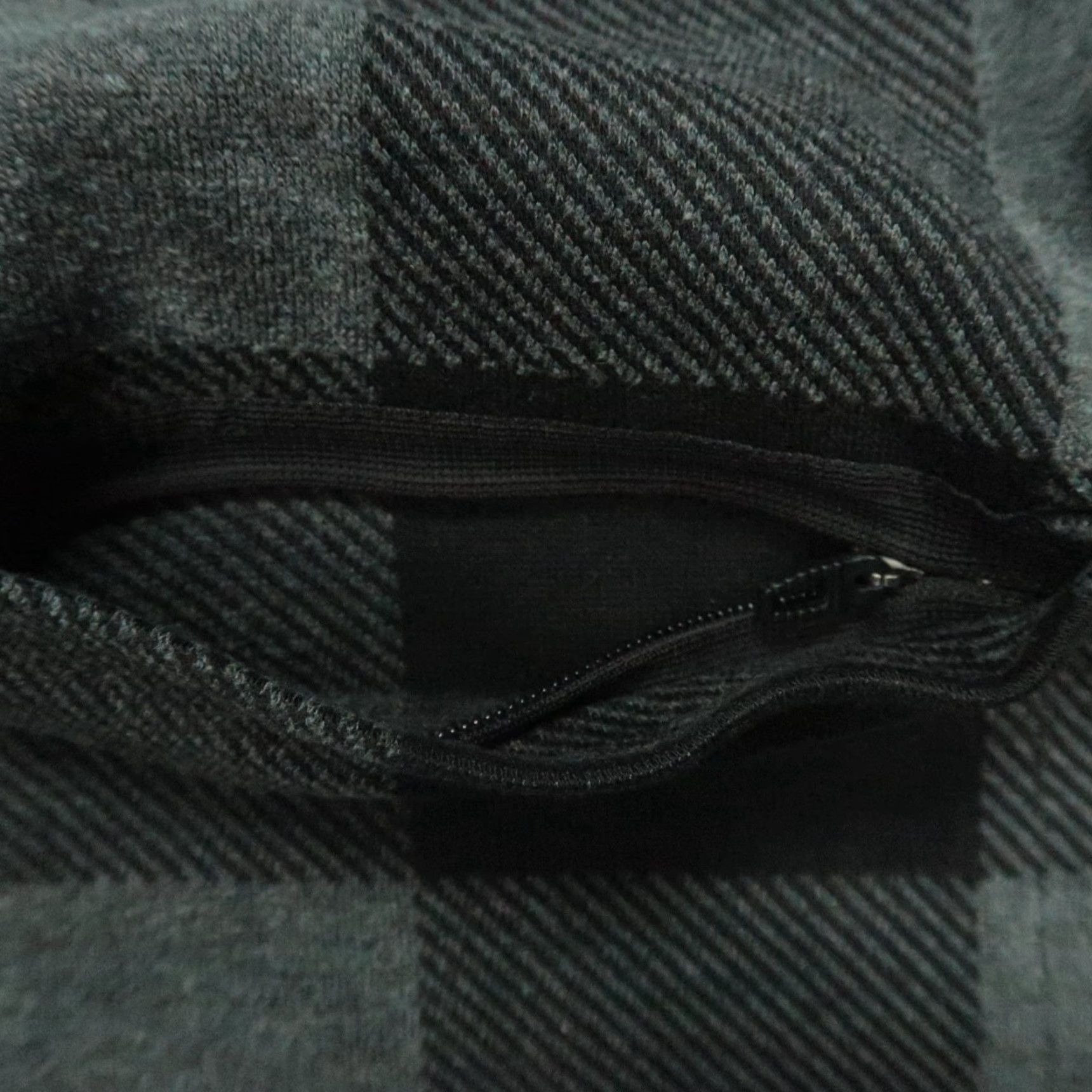 Lululemon Lululemon Shirt Men Large Gray Black Plaid Knit Overshirt Snap Long Sleeve Button-Up Classic Casual Workwear Size US L / EU 52-54 / 3 - 3 Thumbnail