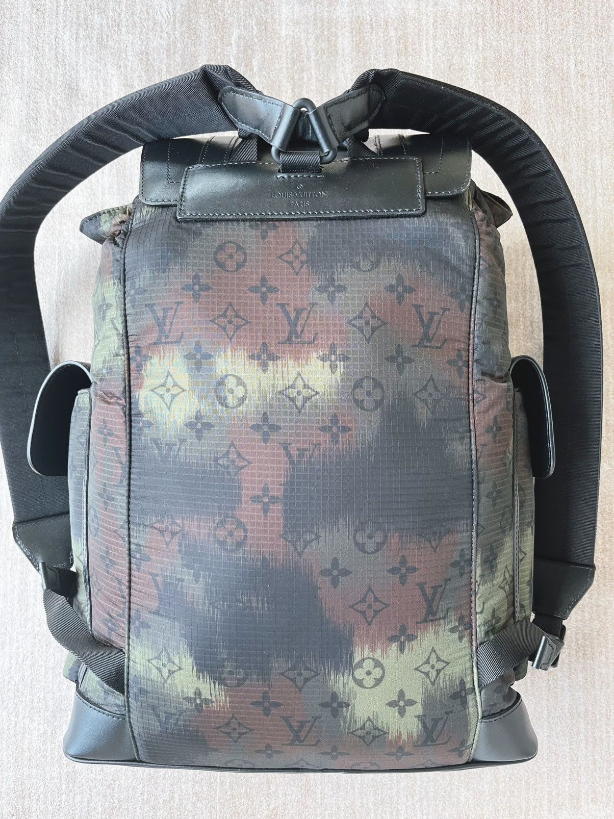 Louis Vuitton Louis Vuitton brand new Backpack Size ONE SIZE - 3 Thumbnail