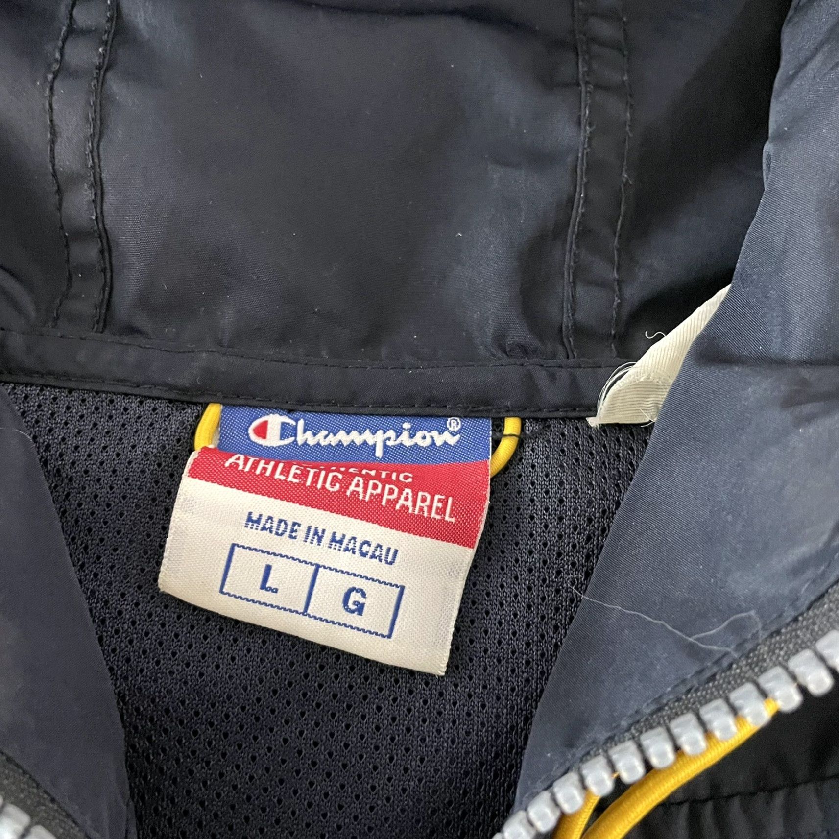 Champion Champion Windbreaker Jacket Mens L Blue Nylon Hooded Full Zip Zip Front Windbreaker Jacket Blue L Mens Size US L / EU 52-54 / 3 - 3 Thumbnail