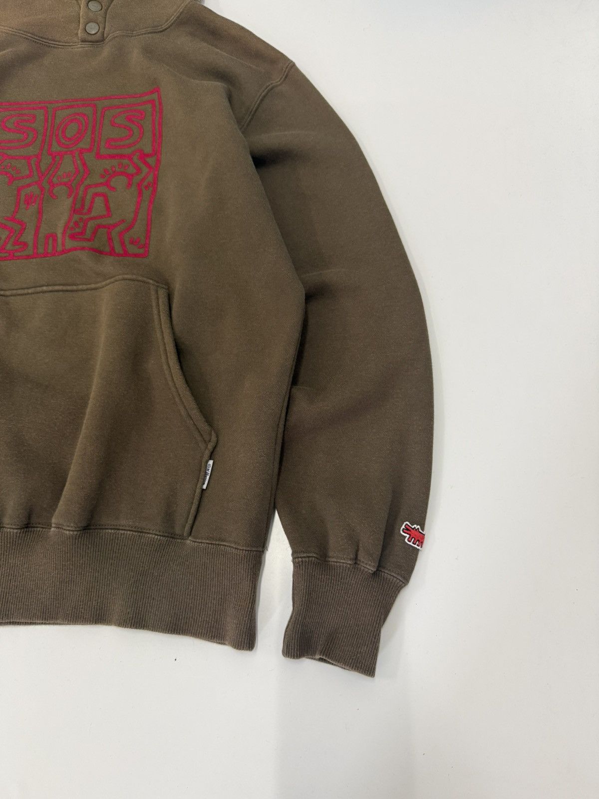 Keith Haring 🔥 Uniqlo Japan Keith Haring SOS Sunfaded Sweat Hoodie - S Size US S / EU 44-46 / 1 - 2 Thumbnail
