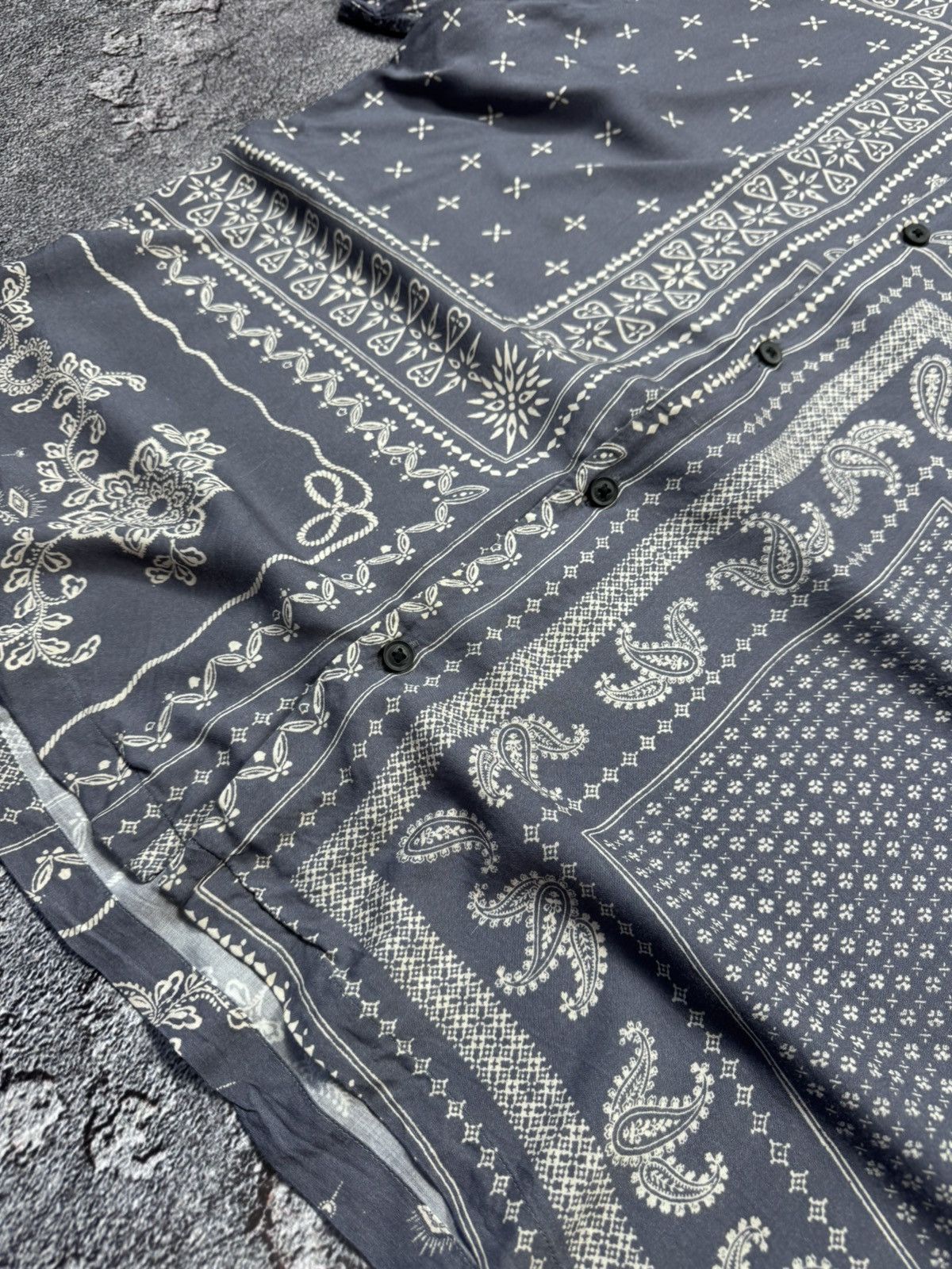Allsaints AllSaints "Cherito" Bandana Print Shirt — Premium Viscose Size US L / EU 52-54 / 3 - 3 Thumbnail