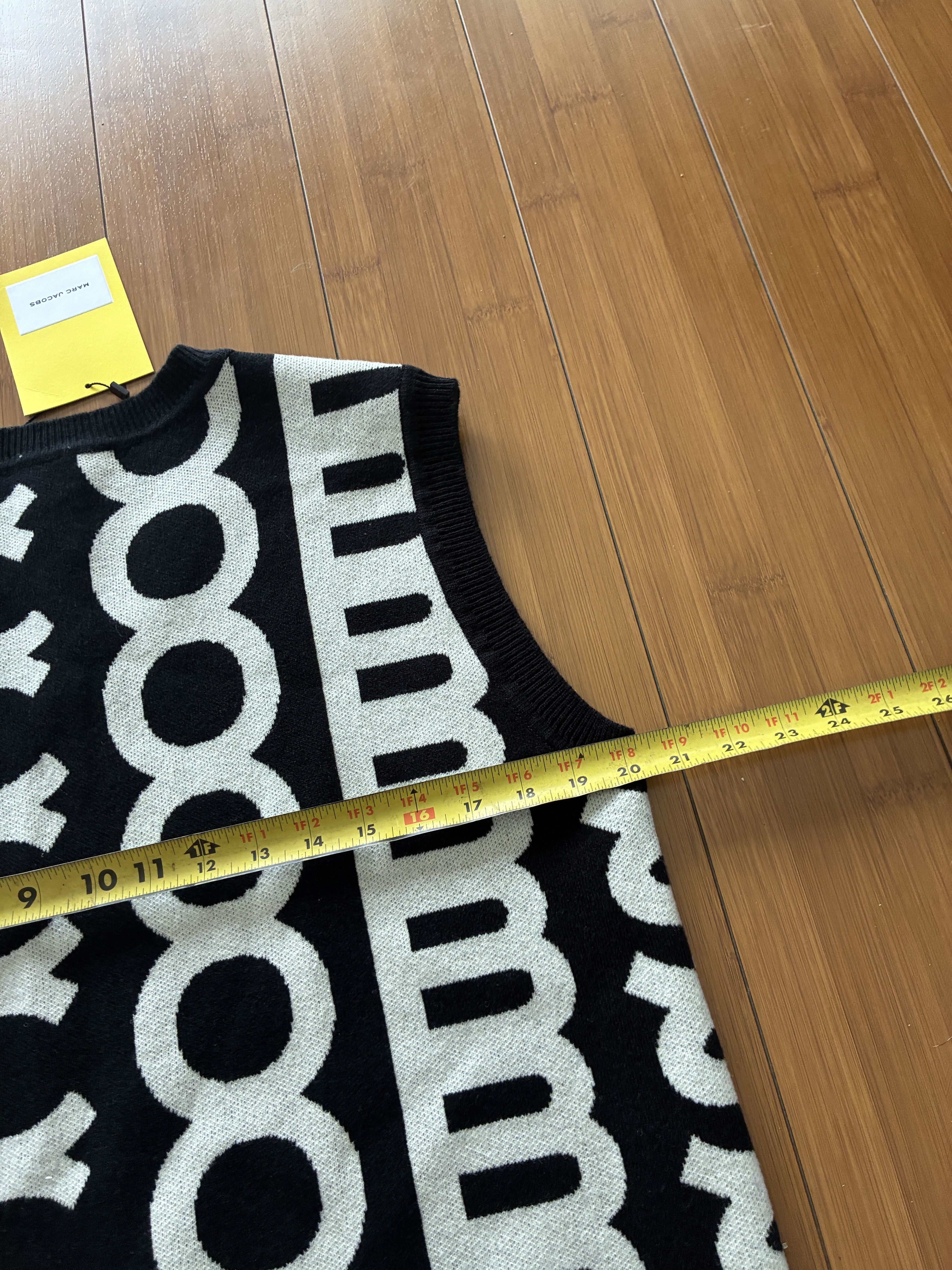 Marc Jacobs Marc Jacobs The Monogram Knit Vest XL NWT Size XL / US 12-14 / IT 48-50 - 5 Thumbnail