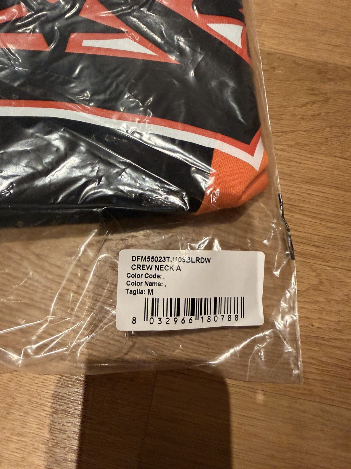 PDF PDF Channel Crew Neck A SS26 Size US M / EU 48-50 / 2 - 4 Thumbnail