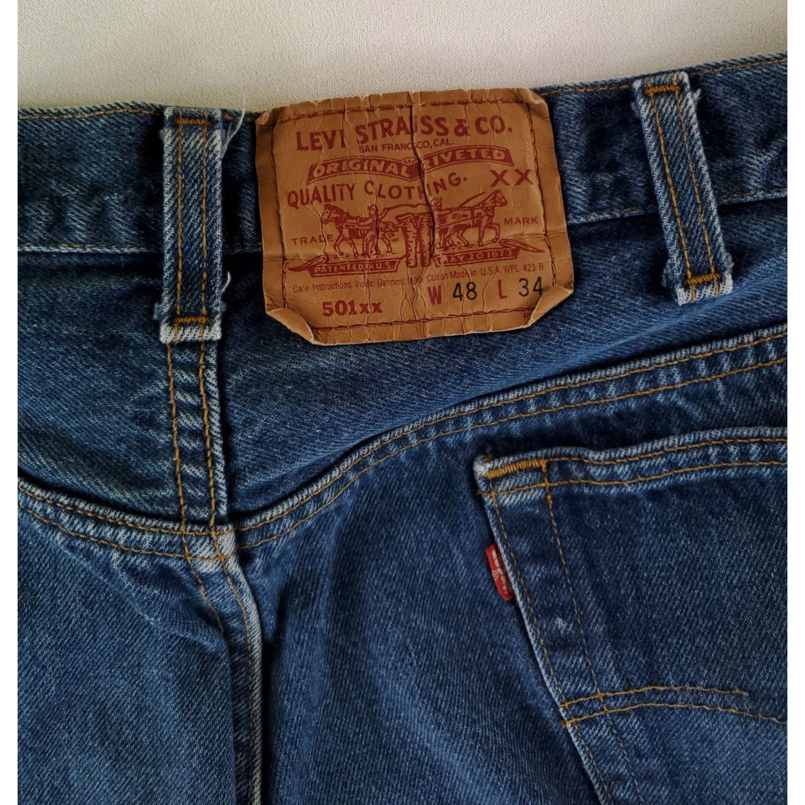Levi's VINTAGE Levi's 501 501xx Jeans Men 44x34 Blue 90s Made USA Straight Butt 30 Inseam Mens Size US 44 / EU 60 - 2 Thumbnail