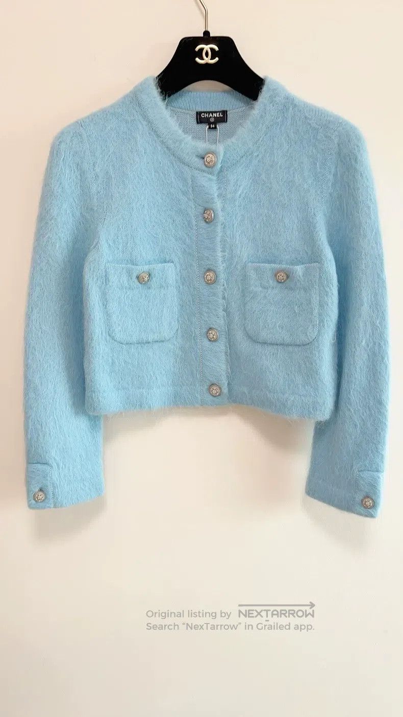 Chanel Chanel 19B Autumn and Winter Snow Series Cardigan coat Size XXS / US 00 / IT 34 - 2 Thumbnail