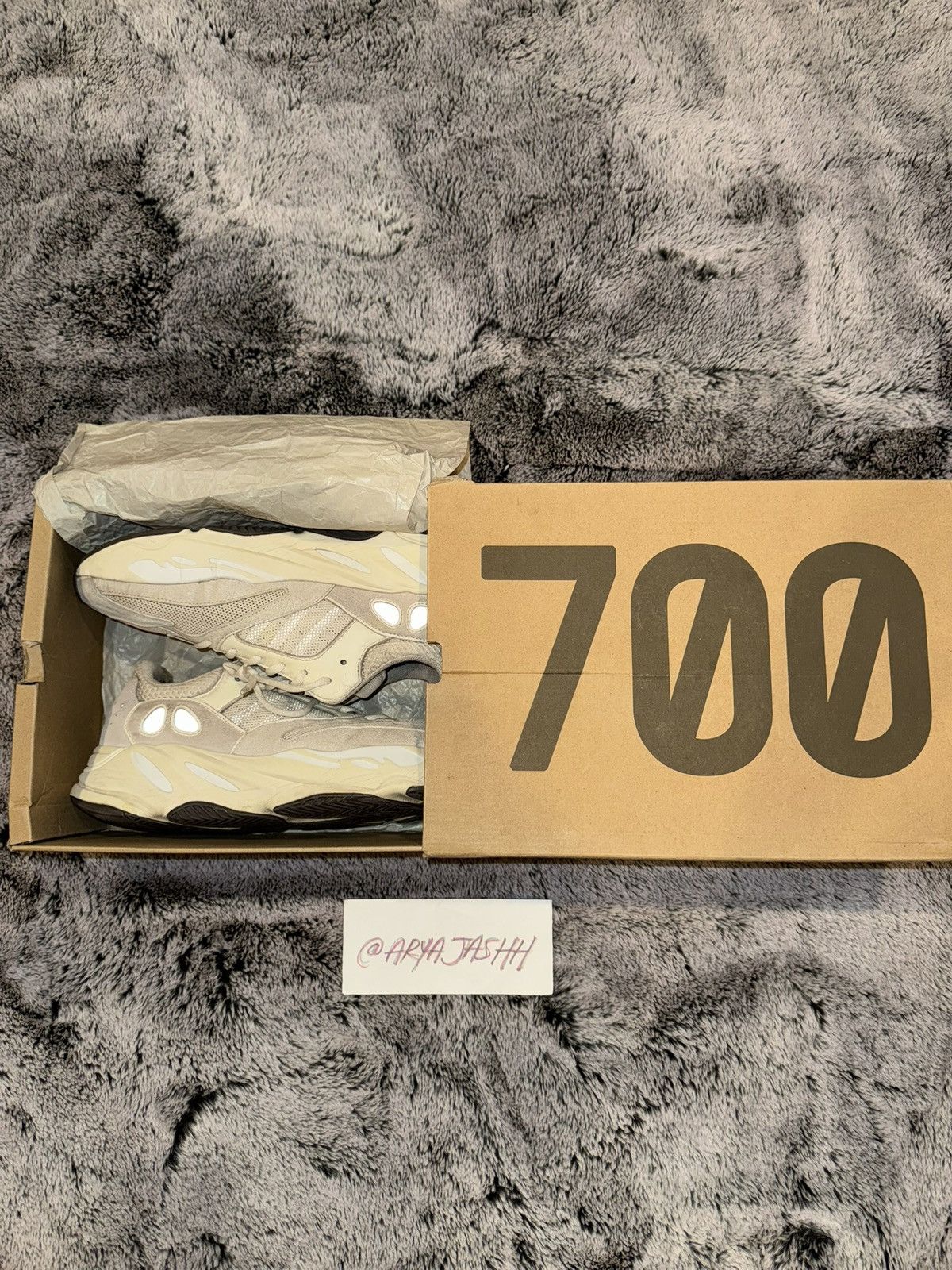 Yeezy Adidas Yeezy Boost 700 Analog Size US 11.5 / EU 44-45 - 1 Thumbnail
