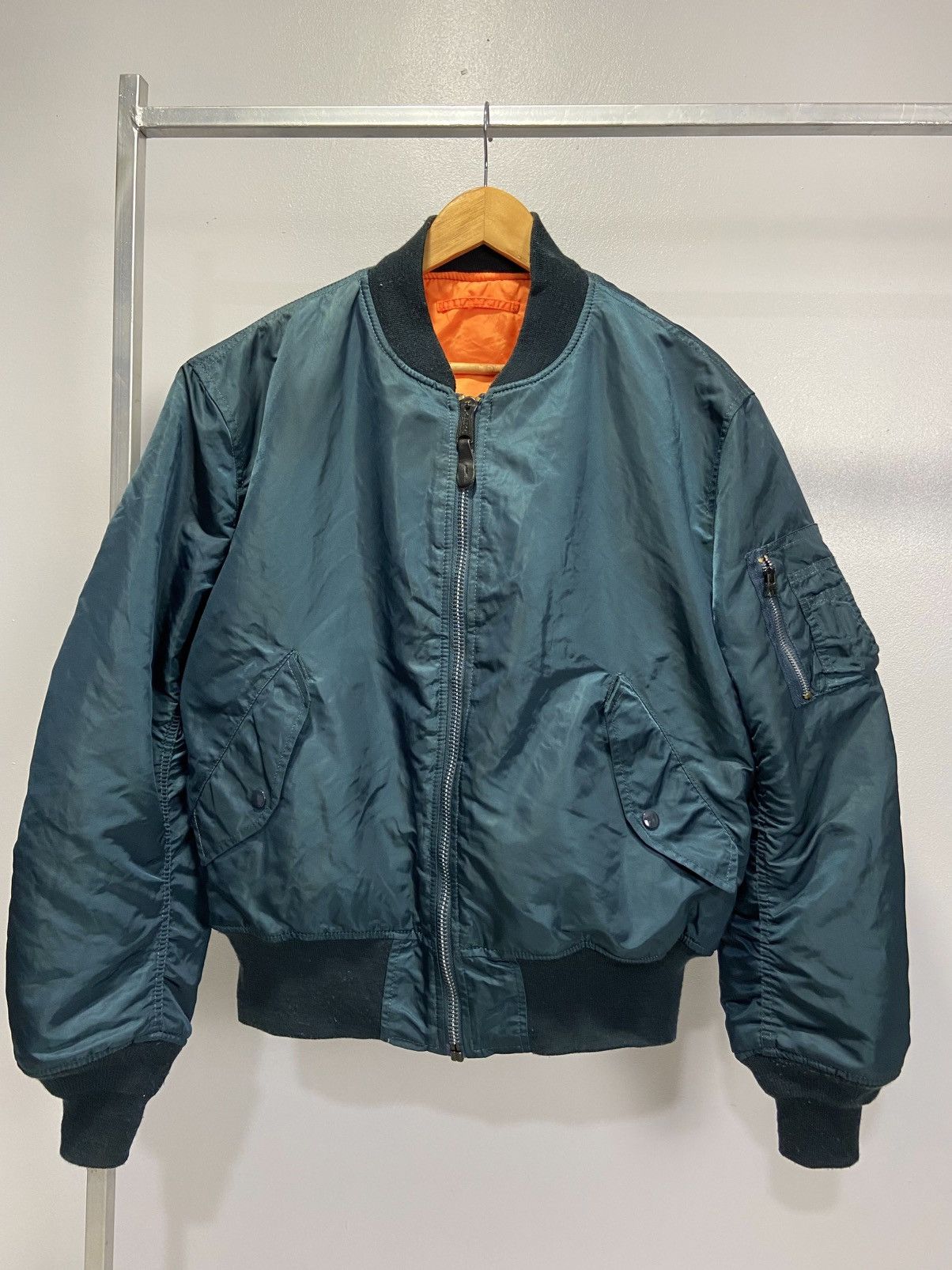 Alpha Industries Alpha Industries MA 1 bomber jacket Size US L / EU 52-54 / 3 - 1 Thumbnail