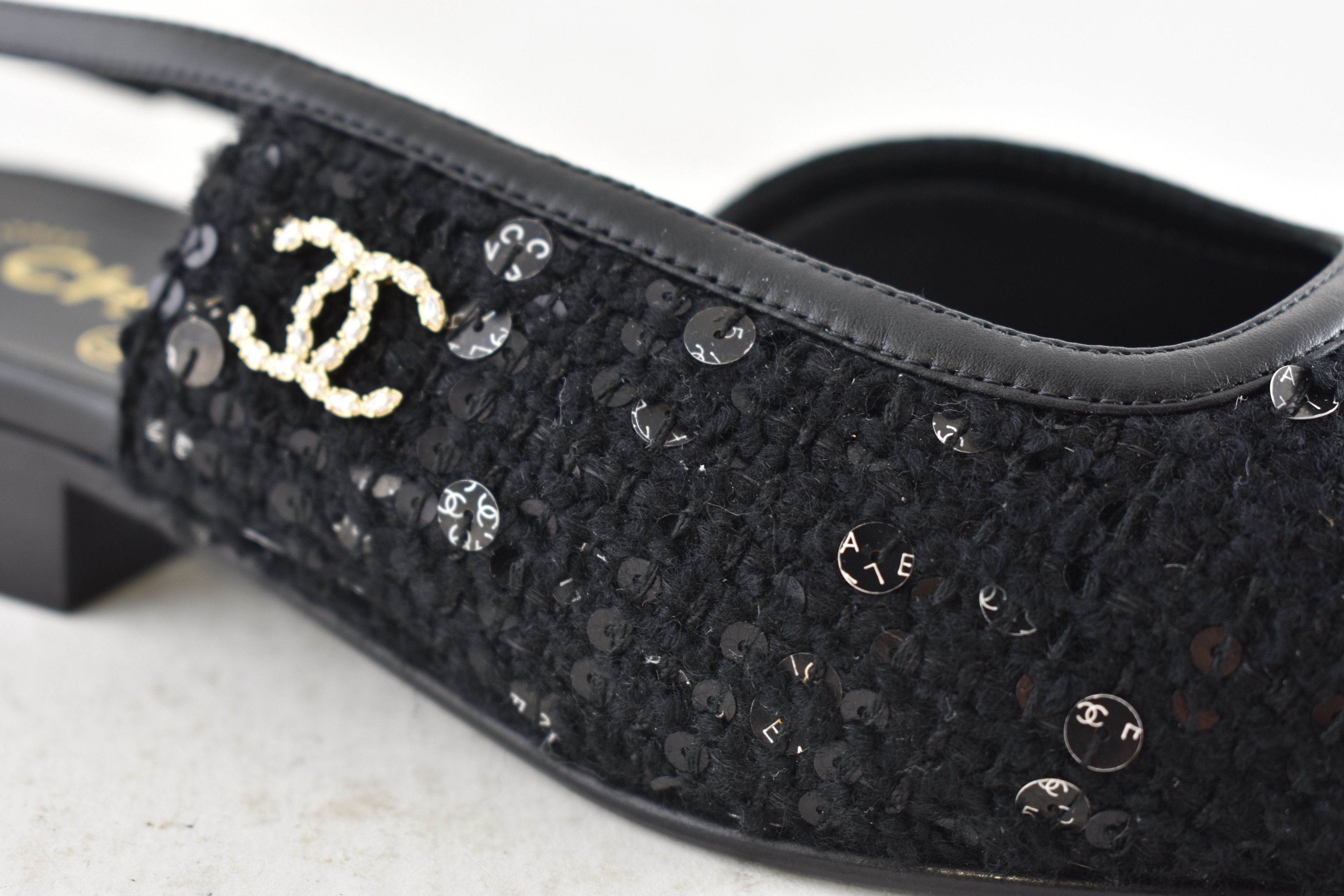 Chanel Chanel 24K Black Tweed CC Logo Slingback Ballet Flat 37 Size US 7 / IT 37 - 5 Thumbnail