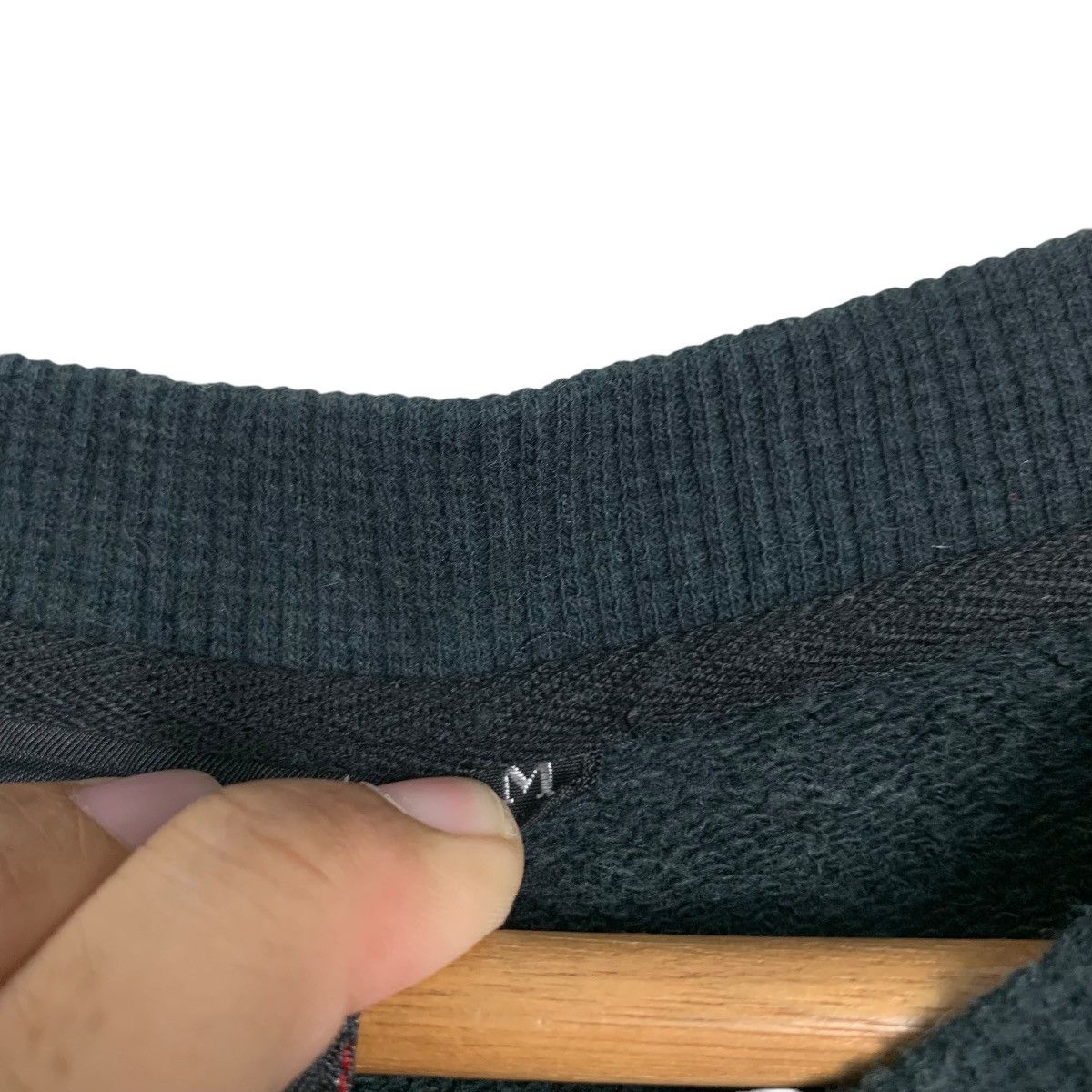 Vans VANS USA Embroidery Small Logo V Neck Sweater #1714-C76 Size US M / EU 48-50 / 2 - 12 Thumbnail