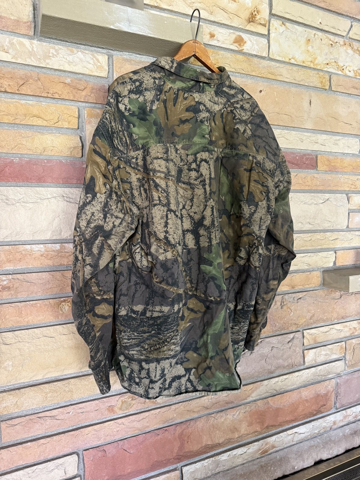 Vintage Vintage Jerzees Camouflage AOP Button Up Shirt Size US XL / EU 56 / 4 - 6 Thumbnail