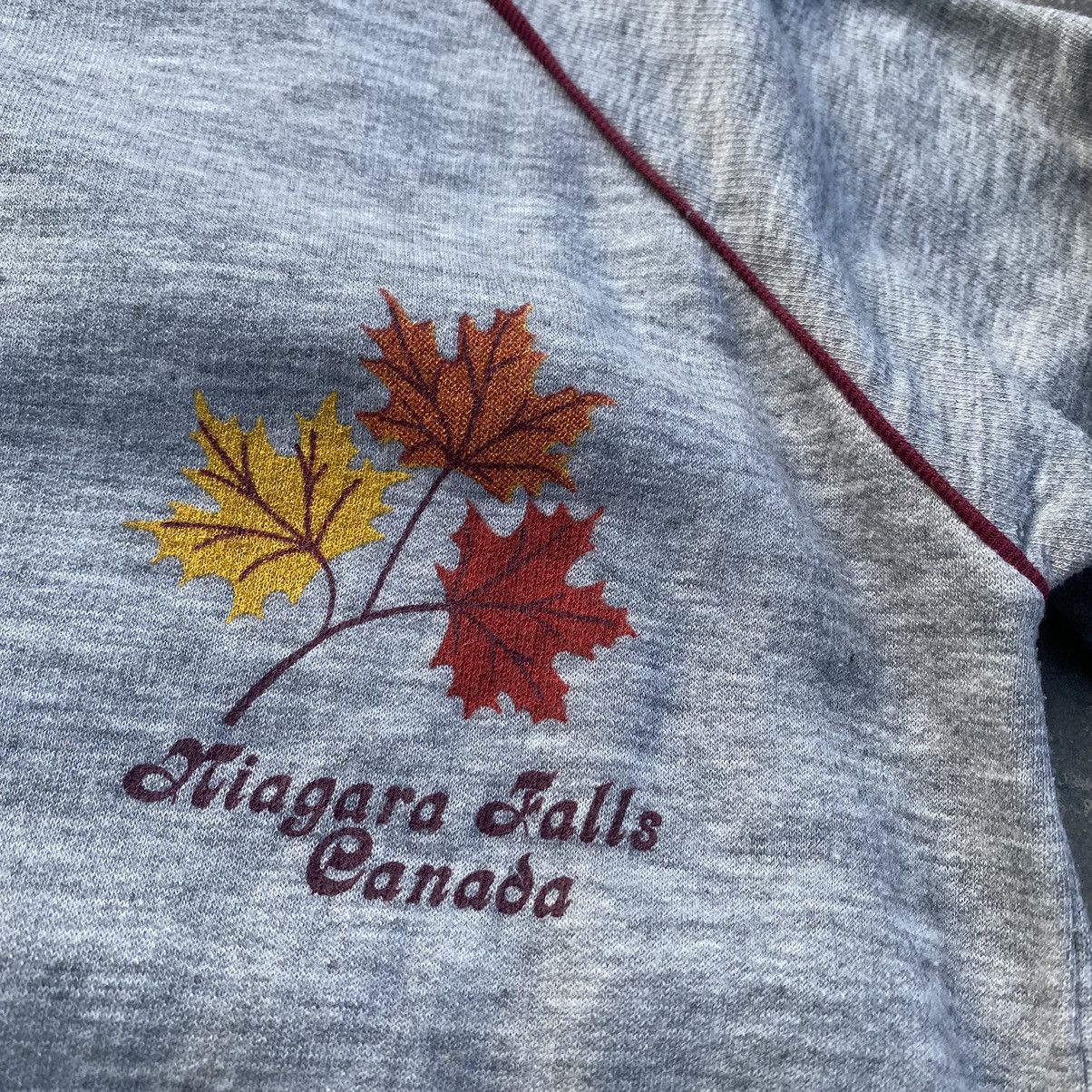 Vintage 80s Niagara Falls Canada sweater SGW001 Size US S / EU 44-46 / 1 - 3 Thumbnail