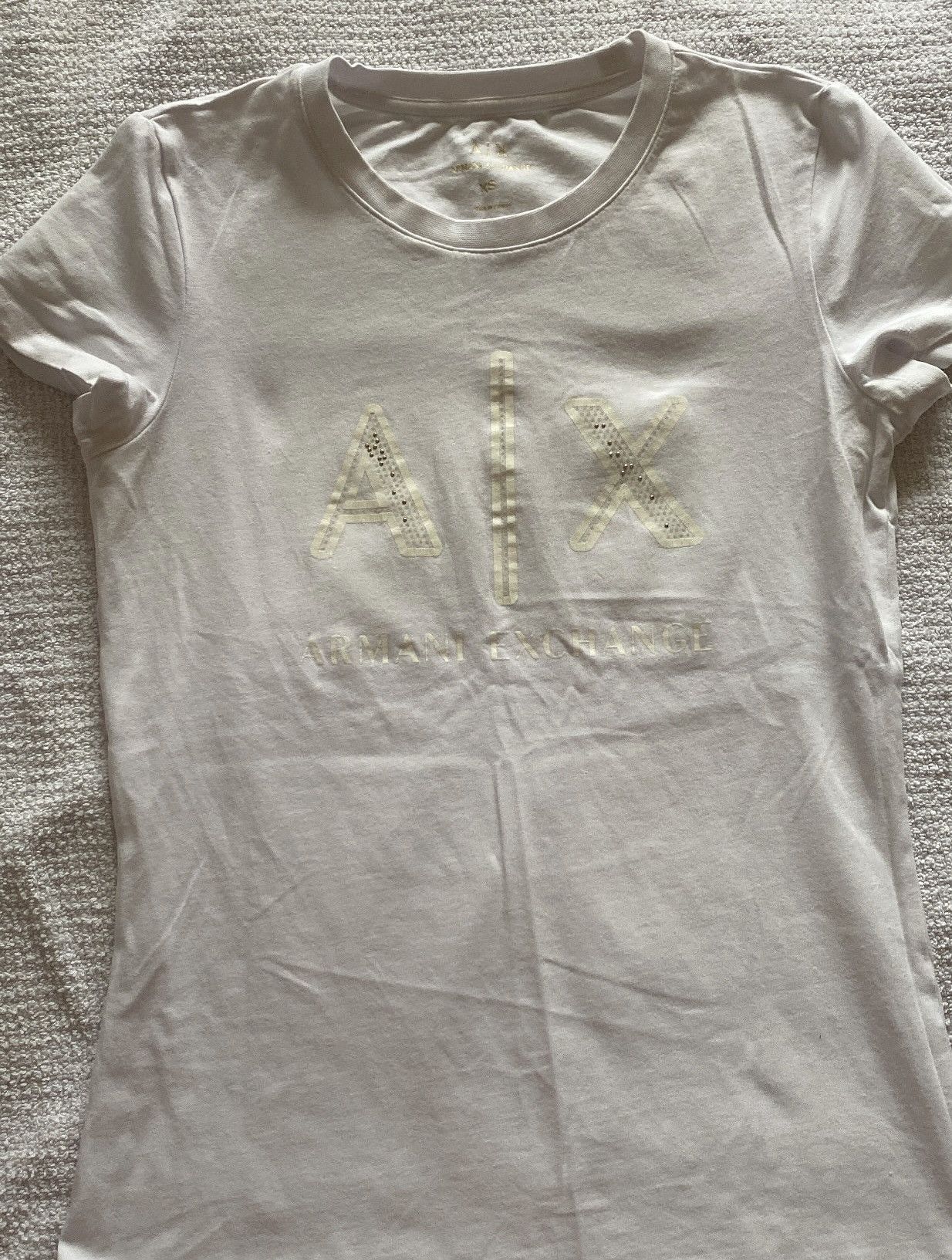 Armani Exchange Armani Exchange Women’s Logo Tee – Y2K Minimalist Streetwear Size XS / US 0-2 / IT 36-38 - 1 Thumbnail