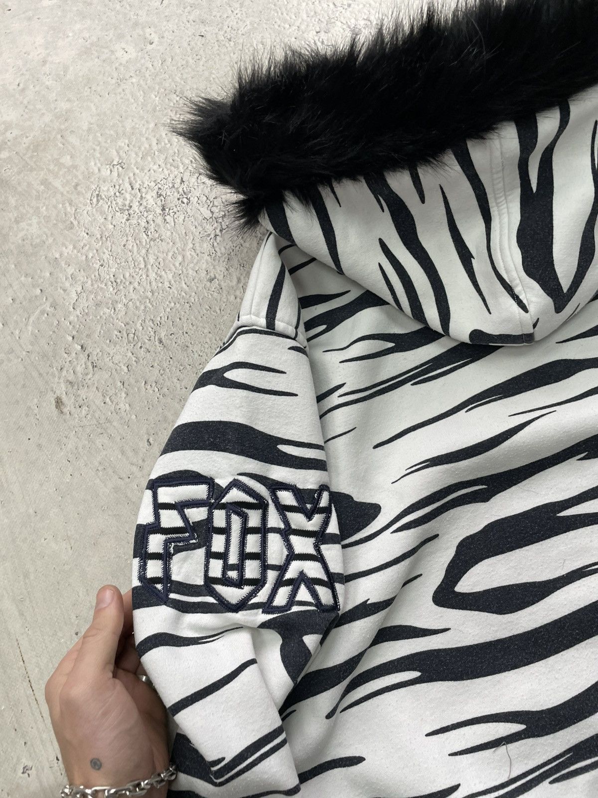 Fox Racing Archive 2000s FOX fur hood 90s opium hoodie if six was nine Size US M / EU 48-50 / 2 - 7 Thumbnail