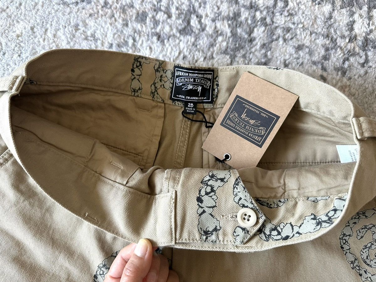 DENIM TEARS × Stussy Denim Tears x Stussy Double S Wreath Chino Pant Kaki SS25 Size US 28 / EU 44 - 12 Thumbnail