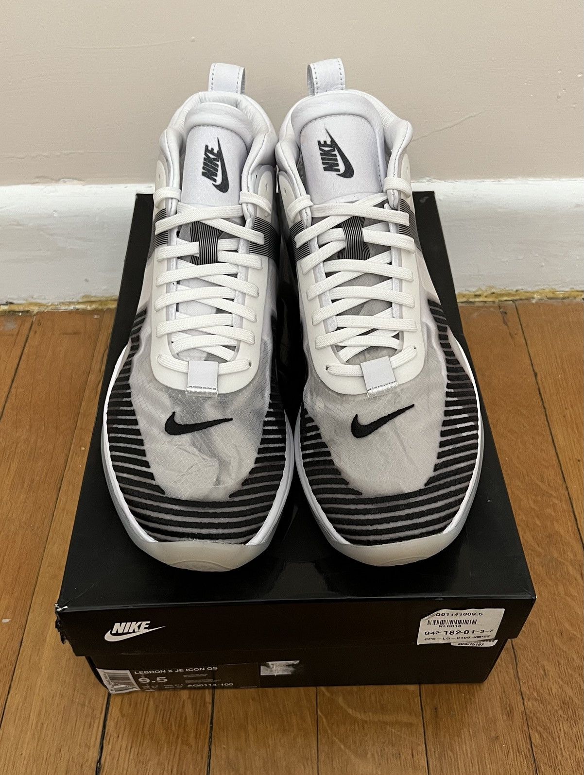 John Elliott × Nike John Elliott x Nike LeBron Icon QS Sneakers Men’s Size 9.5 Size US 9.5 / EU 42-43 - 3 Thumbnail