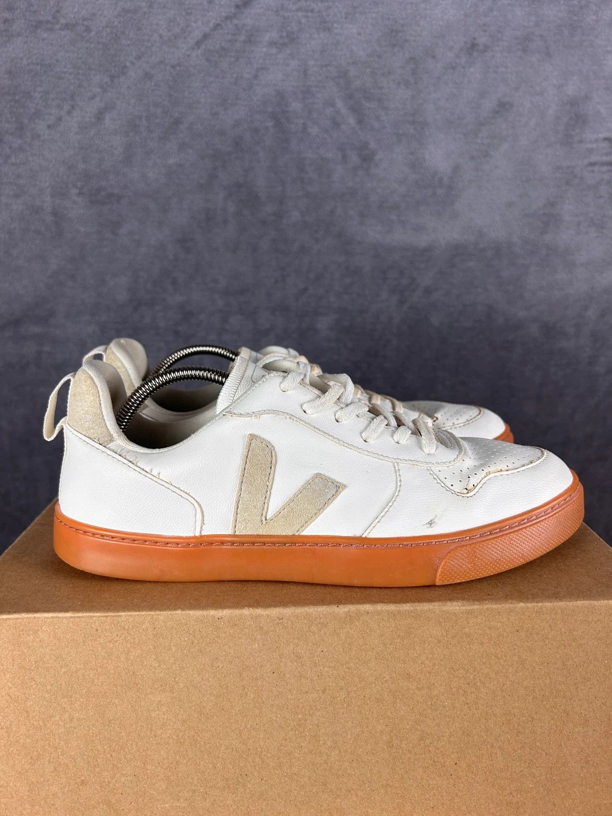 Designer × Veja Wata Veja cream brown leather sneakers big logo Size US 7 / IT 37 - 5 Thumbnail