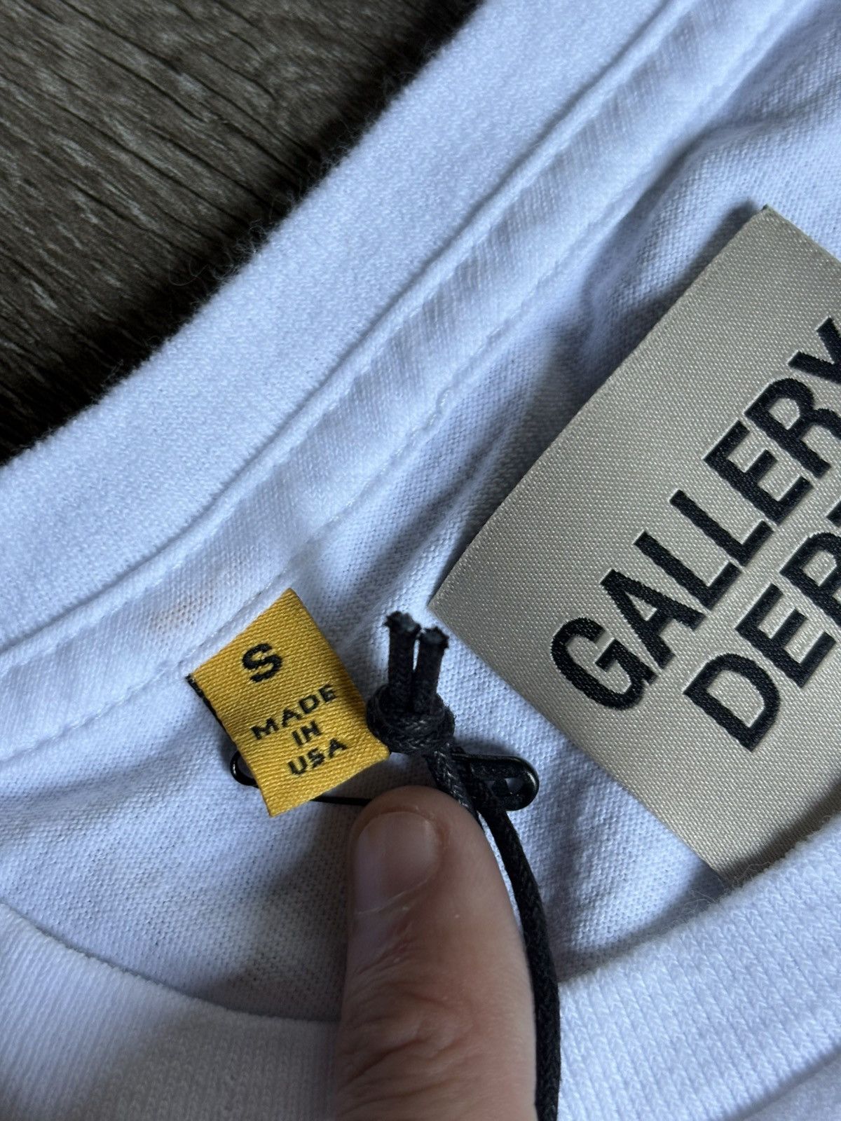 Gallery Dept. Gallery Dept. Dept de la Galerie Big Logo White Tee Shirt Size US S / EU 44-46 / 1 - 5 Thumbnail
