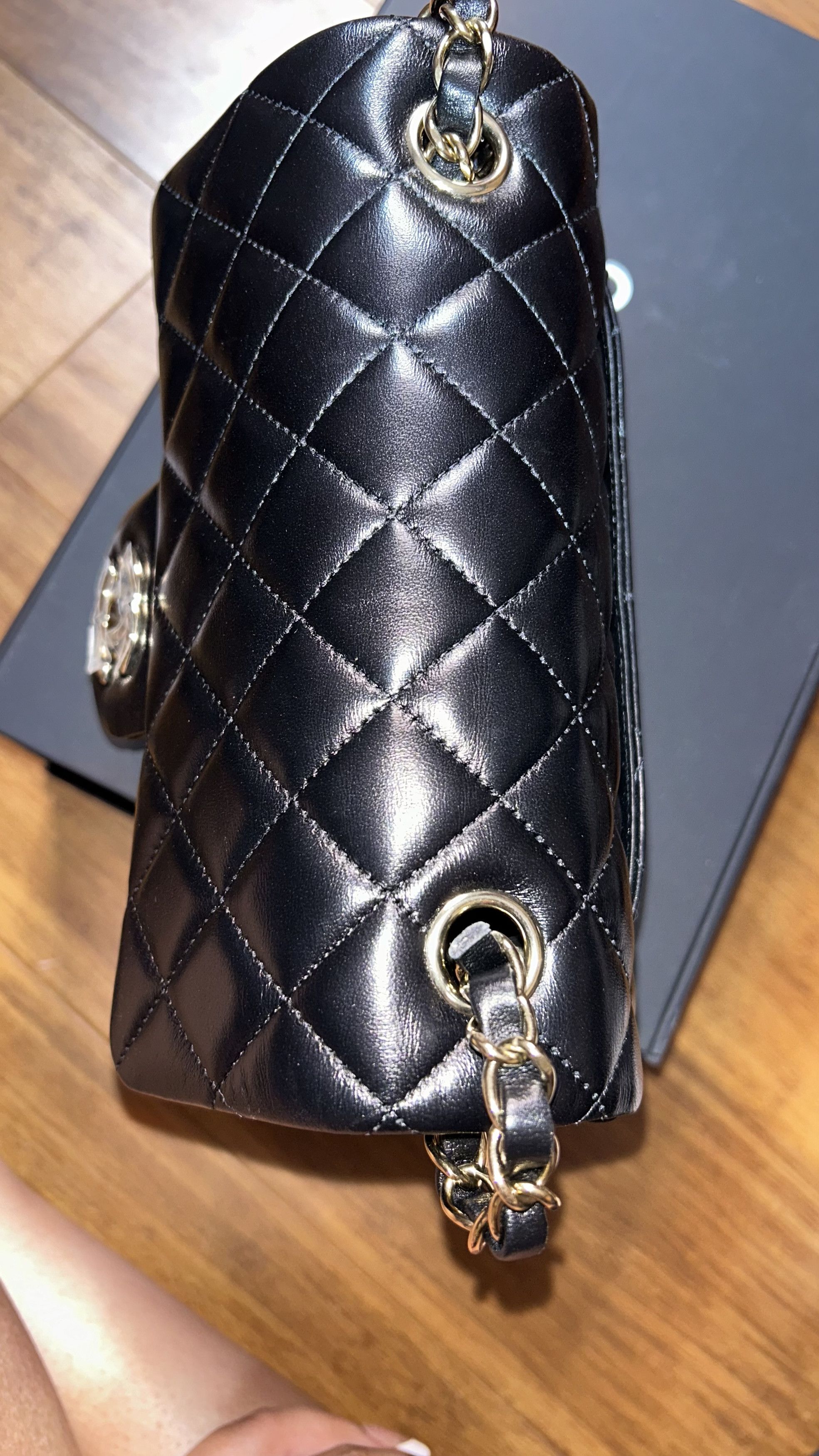 Chanel Chanel Classic Flap Lambskin Gold Hardware Small Size ONE SIZE - 8 Thumbnail