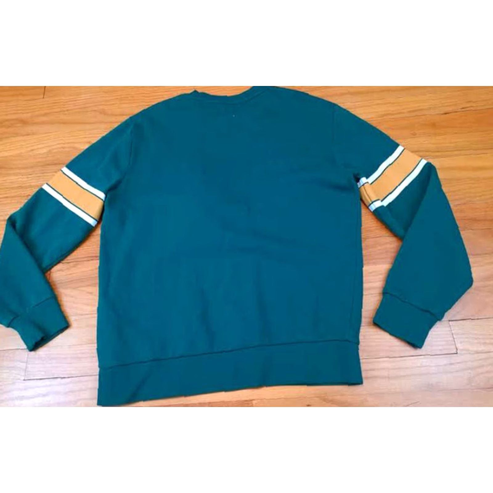 Levi's VINTAGE Levi's 501 Jersey Sweatshirt Green Rugby M Unisex Adults Pullover Sweatshirt Men Women Green 25in long 22in pit to pit Size US M / EU 48-50 / 2 - 5 Thumbnail