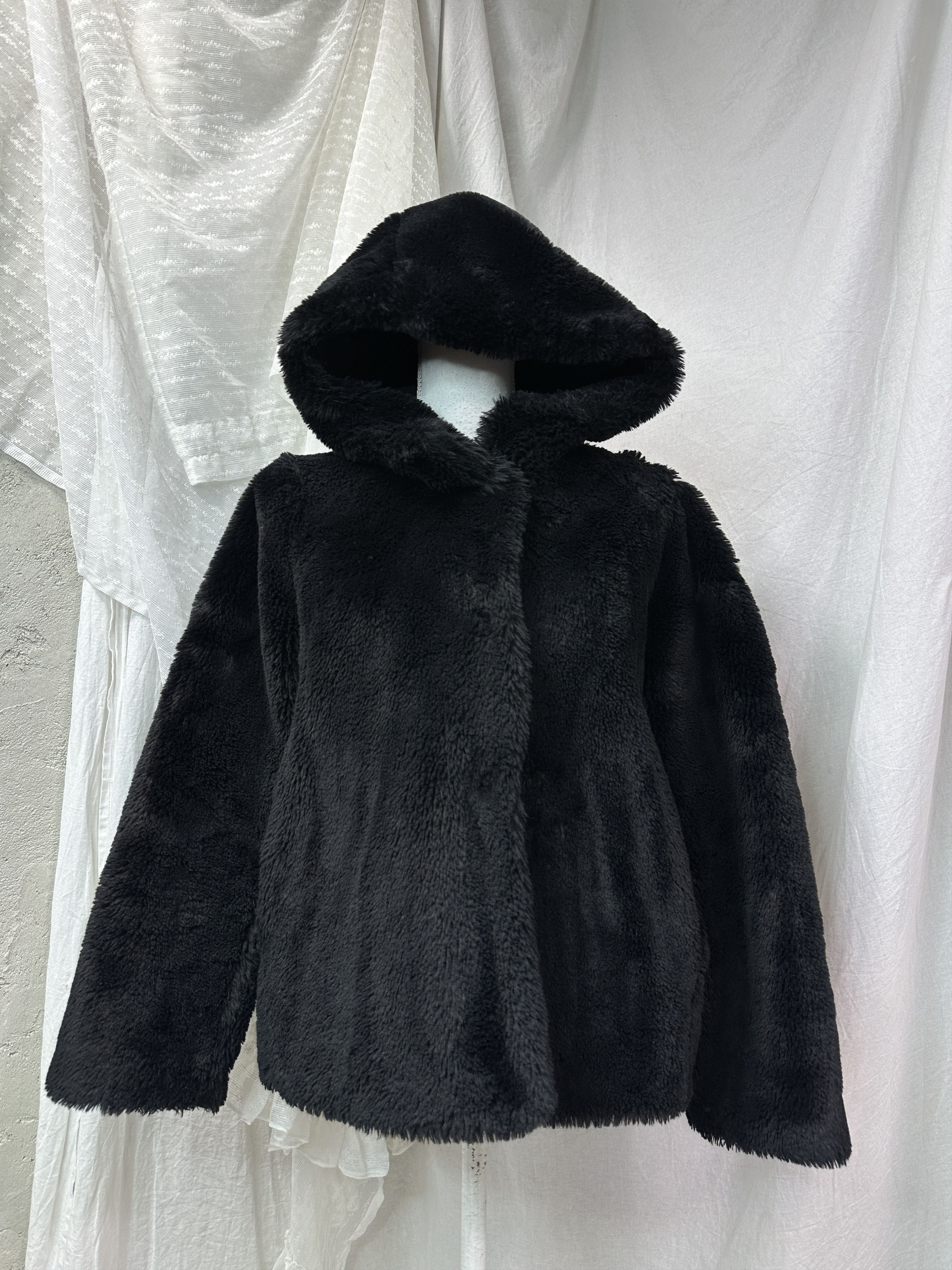 Guess Vintage Avant Garde Oversized Cropped Guess Faux Fur Y2K Size M / US 6-8 / IT 42-44 - 1 Thumbnail