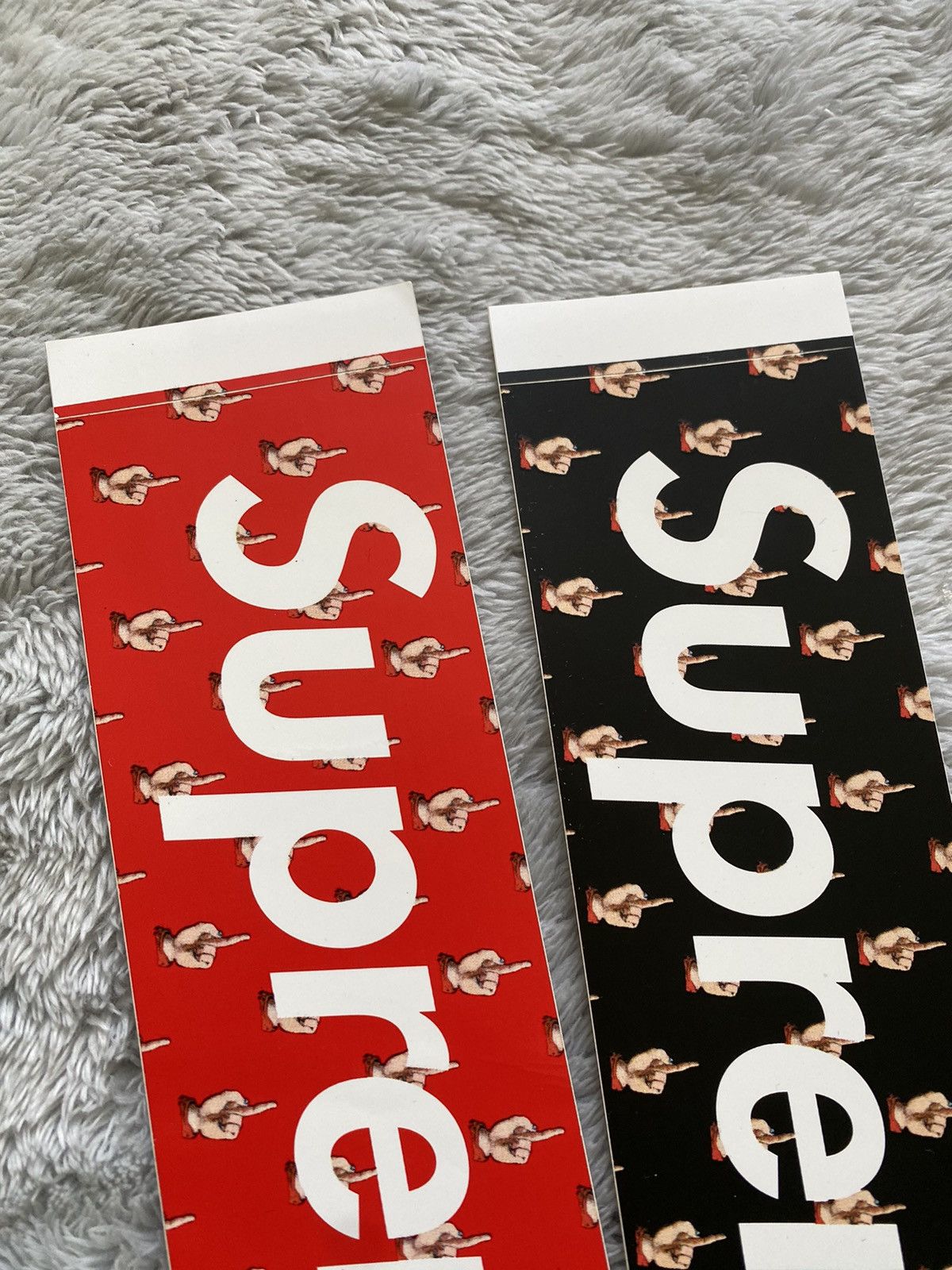 Supreme Supreme x undercover box logo sticker set of 2 middle finger Size ONE SIZE - 3 Thumbnail