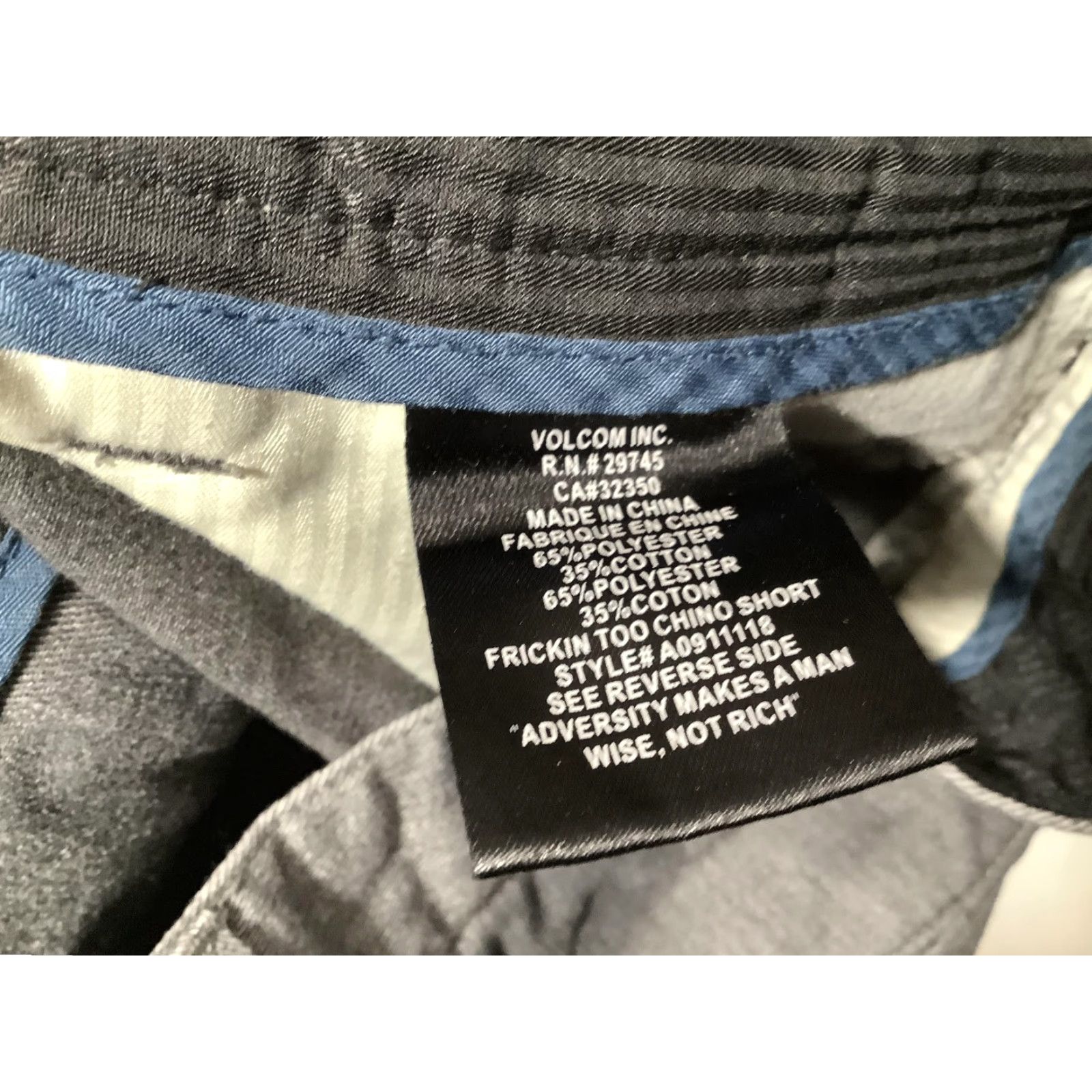 Volcom Volcom Chino Shorts Mens 30 Gray Casual Summer 11in Inseam Flat Front Pockets Regular Non-NV Size US 30 / EU 46 - 4 Thumbnail