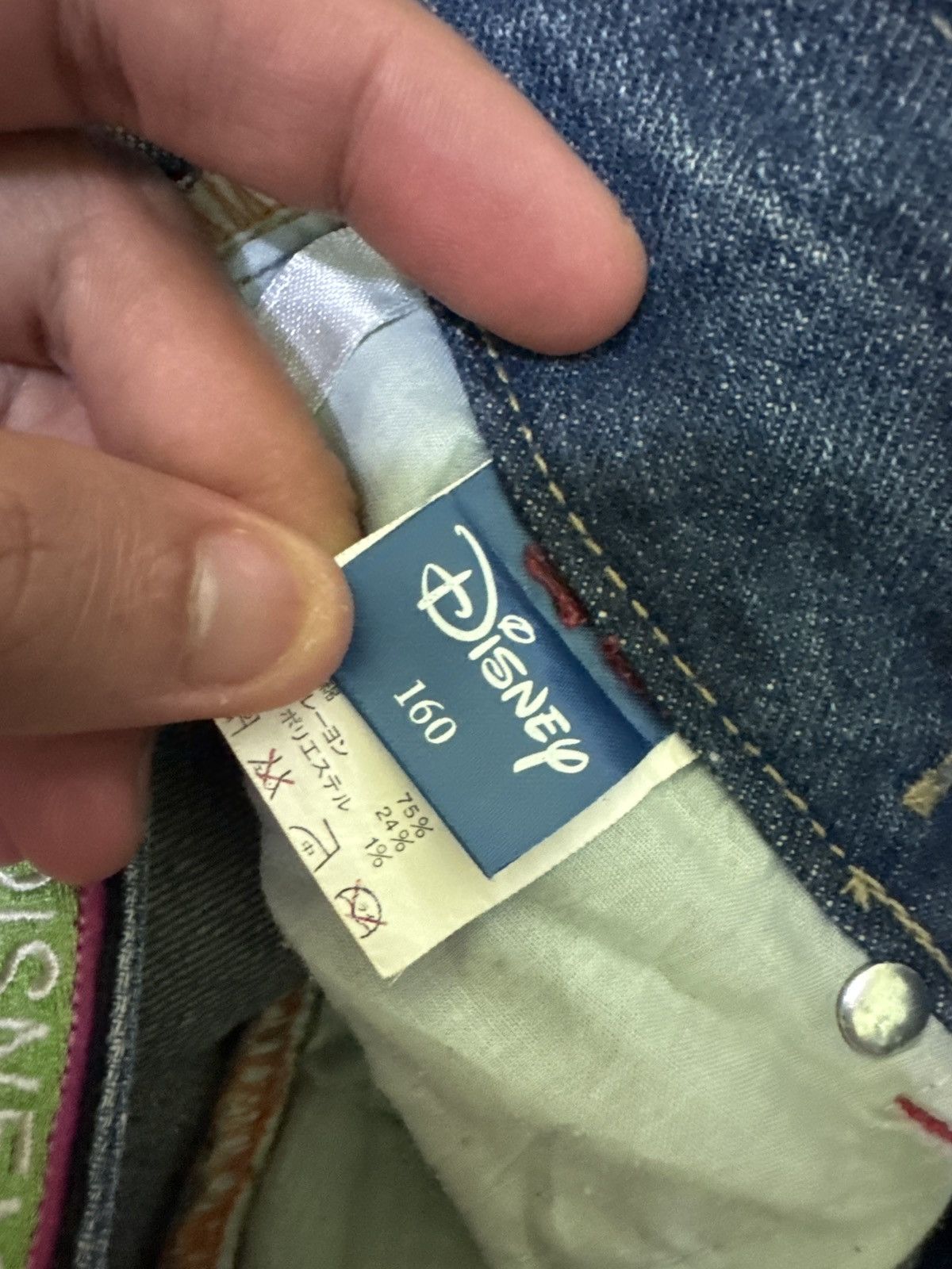 Disney DISNEY CHARACTER MINNIE MOUSE PRINTED LOW RISE DENIM Size 28" / US 6 / IT 42 - 14 Thumbnail